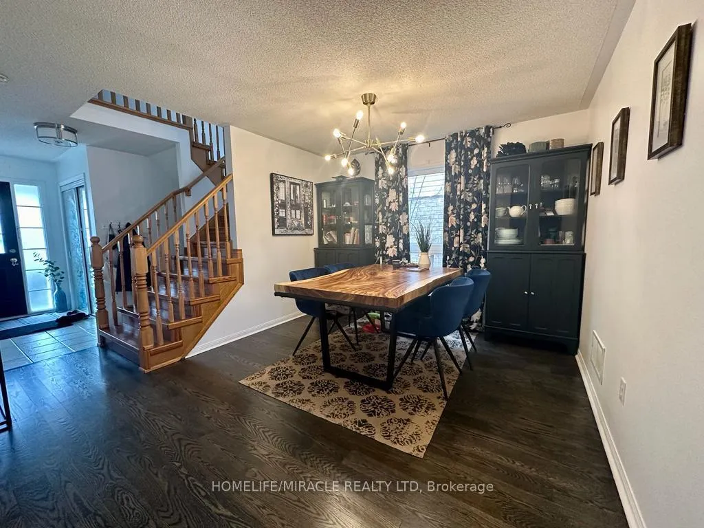 Photo 5 of 64 Sweetwood Circle W, Brampton, Fletcher's Meadow — HOMEH