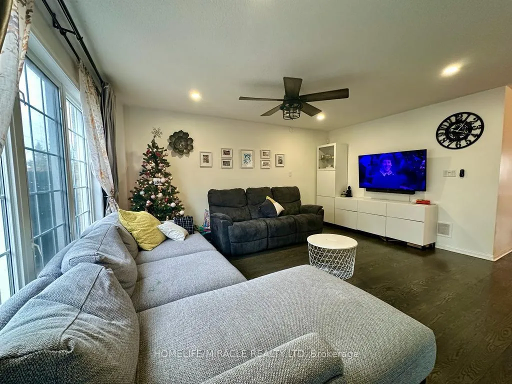 Photo 14 of 64 Sweetwood Circle W, Brampton, Fletcher's Meadow — HOMEH