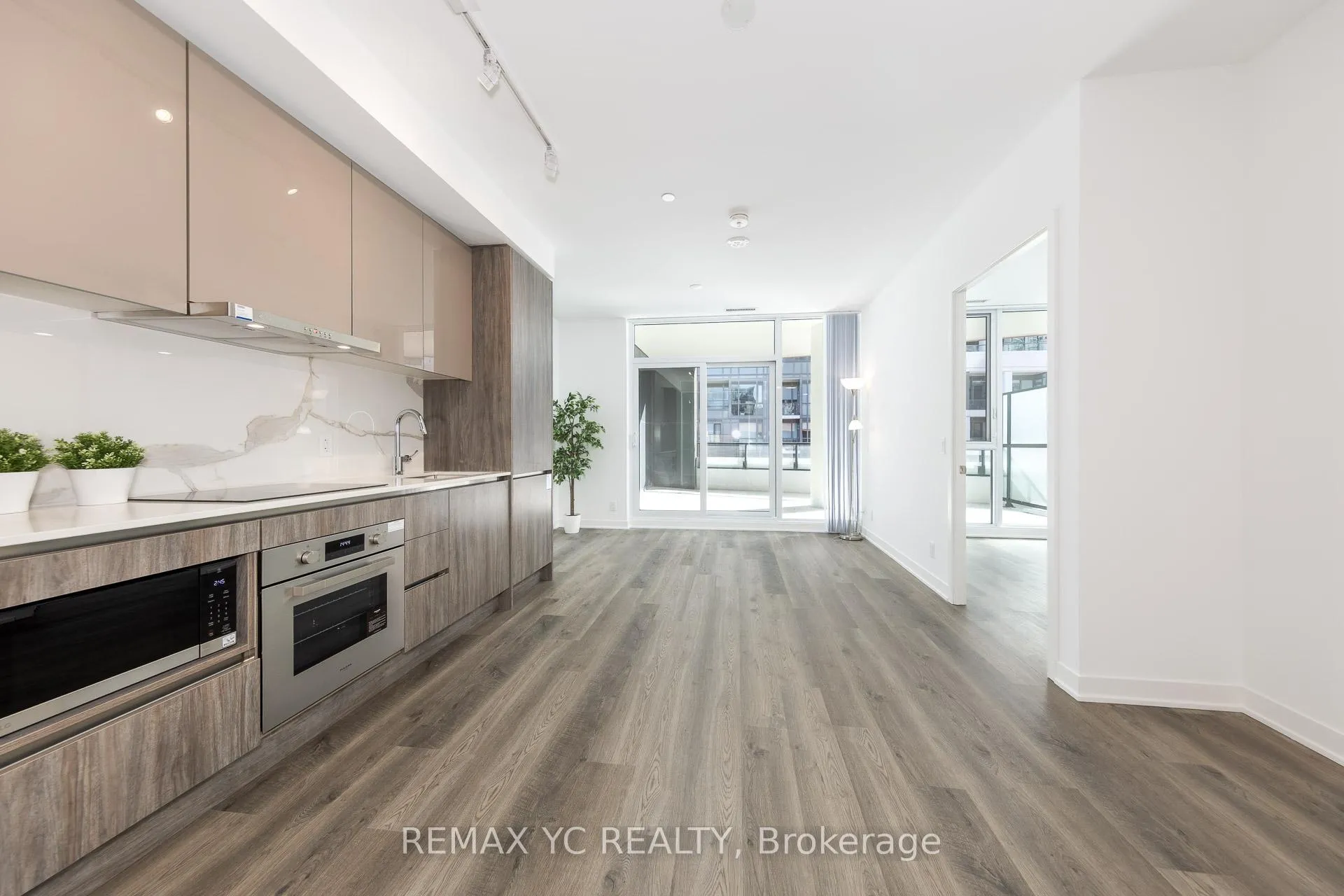 Photo 1 of Unit 1007, 180 Front Street E, Toronto, Moss Park — HOMEH