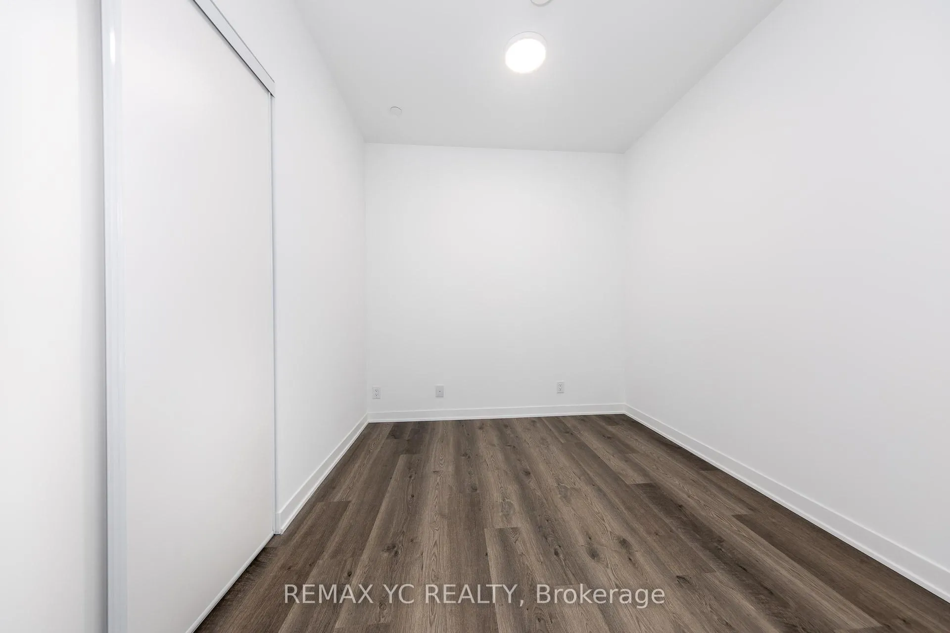 Photo 10 of Unit 1007, 180 Front Street E, Toronto, Moss Park — HOMEH