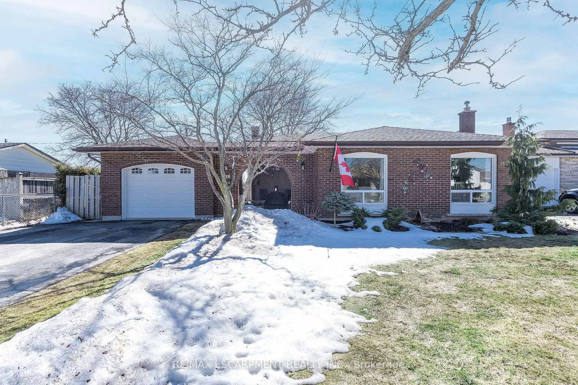 Photo 1 of 118 Westwood Crescent, Welland, Prince Charles — HOMEH