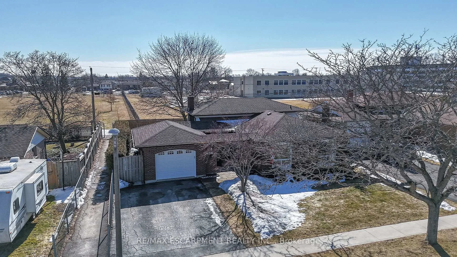 Photo 32 of 118 Westwood Crescent, Welland, Prince Charles — HOMEH