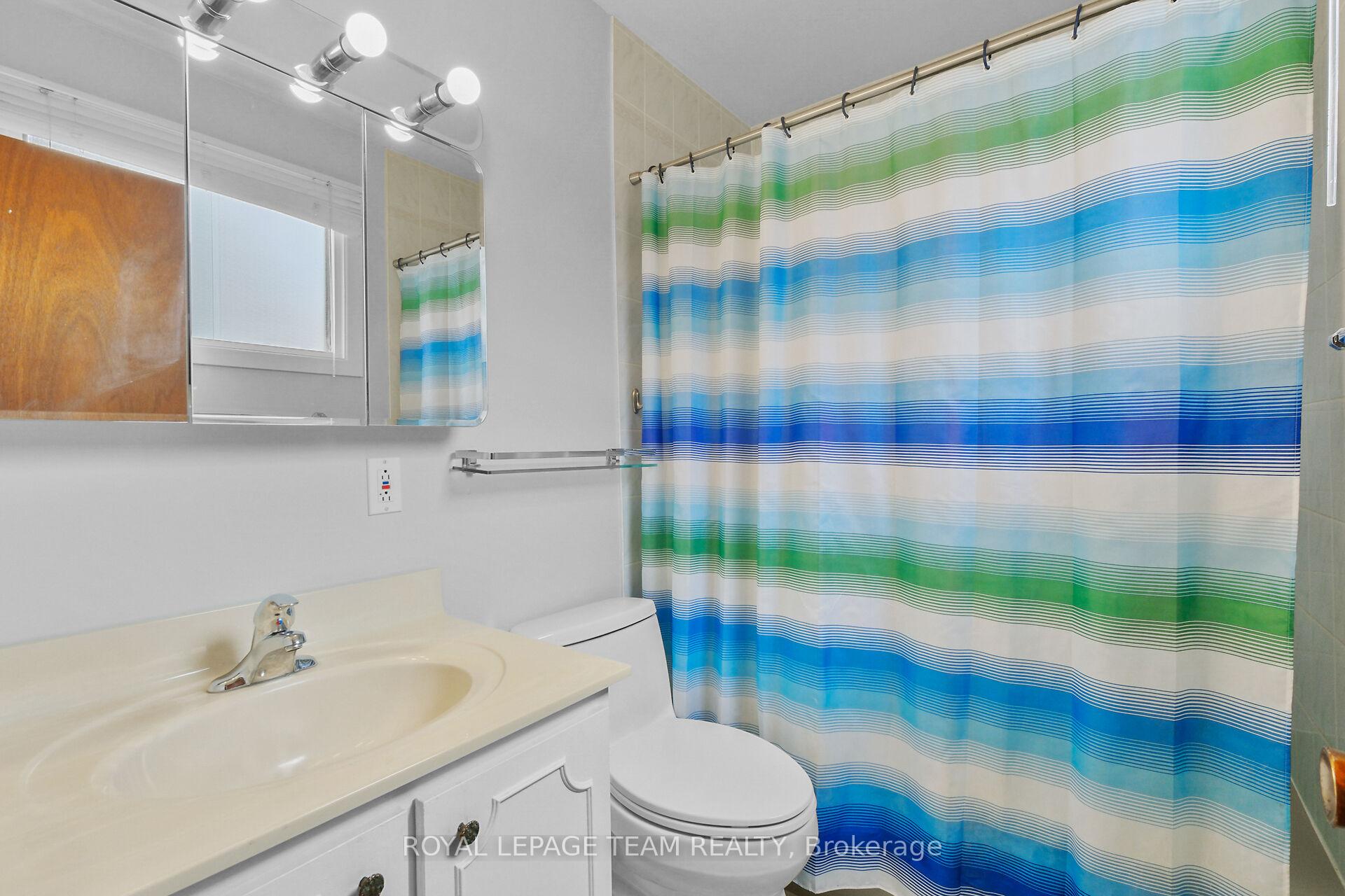 Photo 18 of 20 Whitehill Avenue, Ottawa, Meadowlands/Crestview — HOMEH