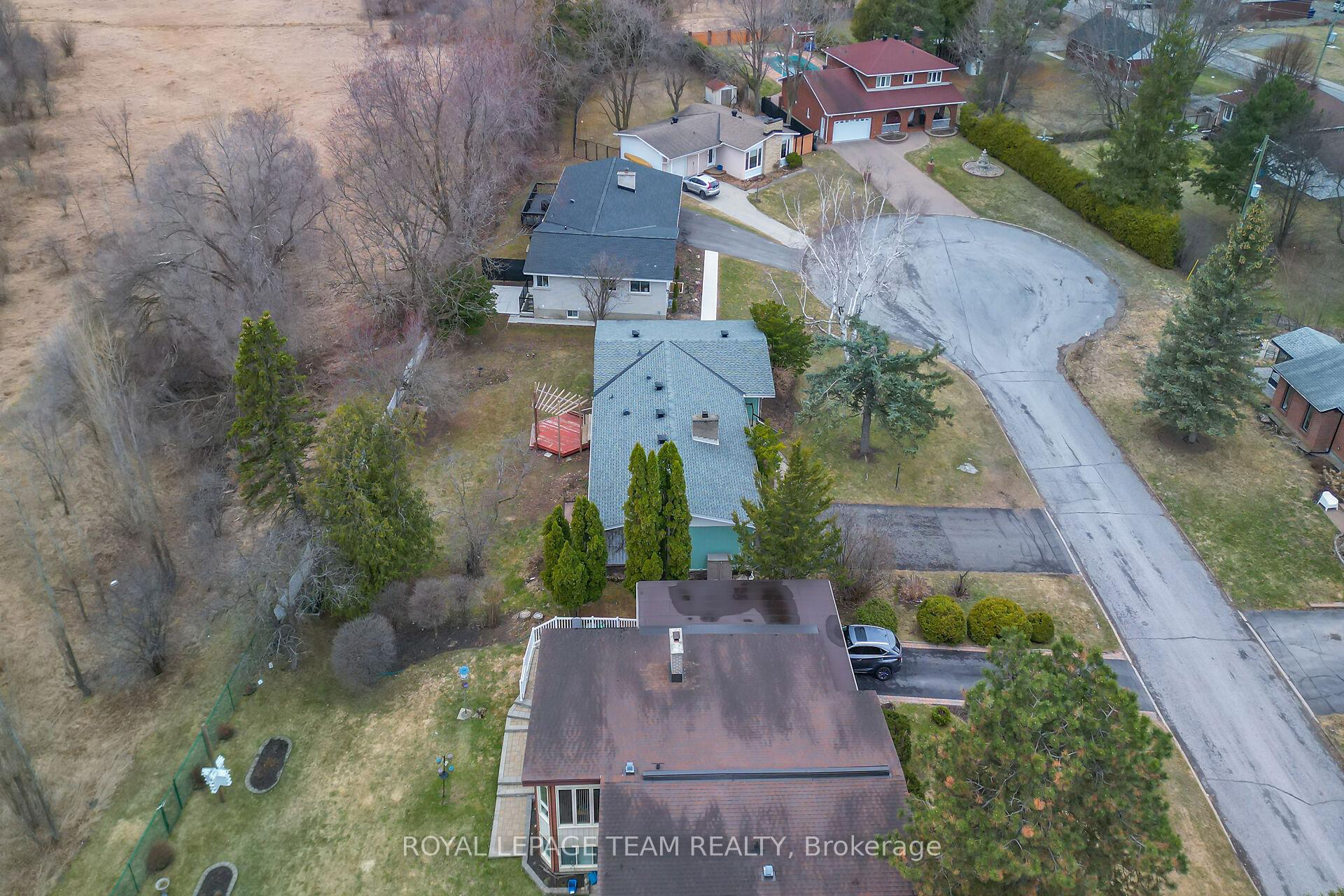 Photo 39 of 20 Whitehill Avenue, Ottawa, Meadowlands/Crestview — HOMEH