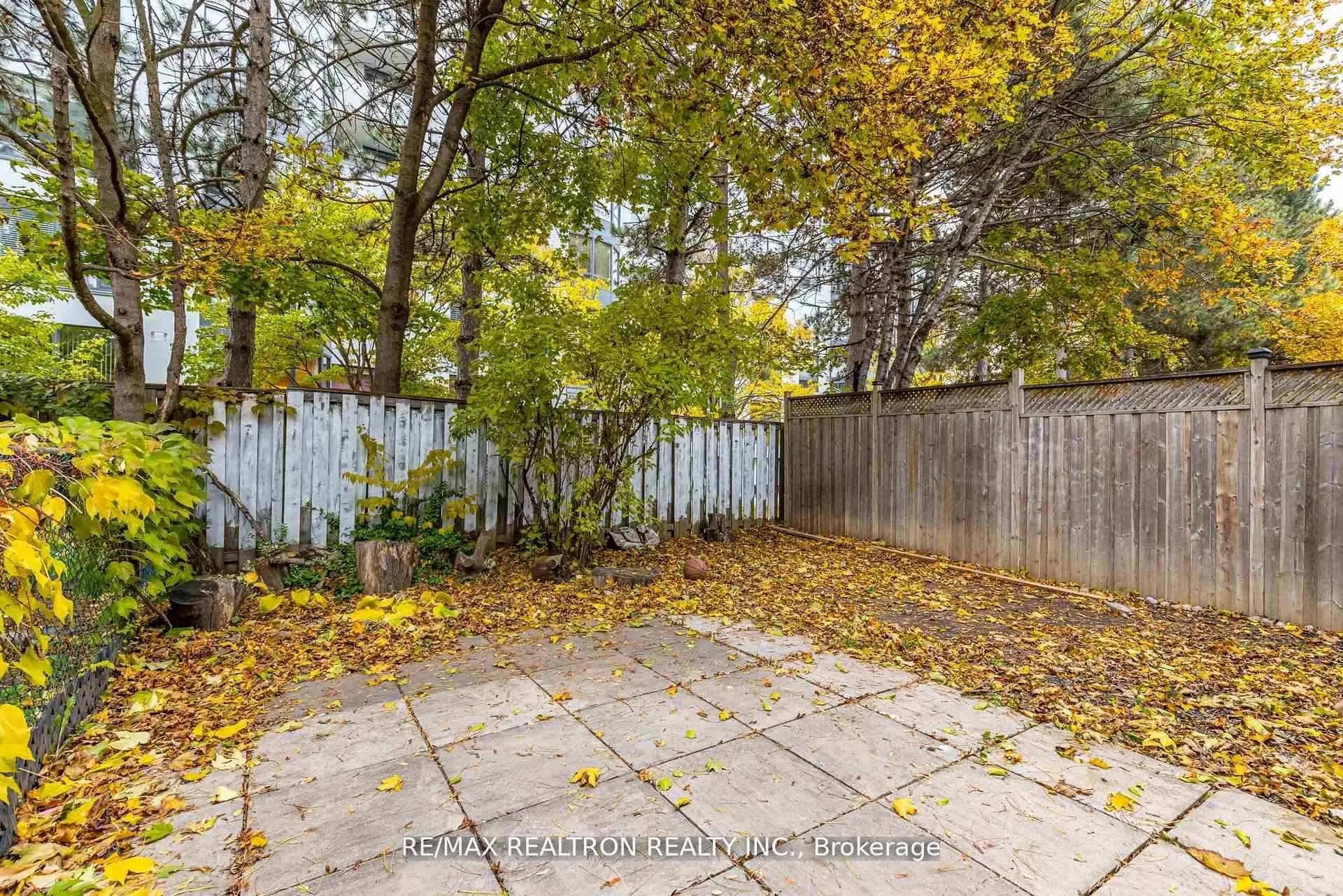 Photo 31 of 20 Jonathan Gate, Vaughan, Crestwood-Springfarm-Yorkhill — HOMEH