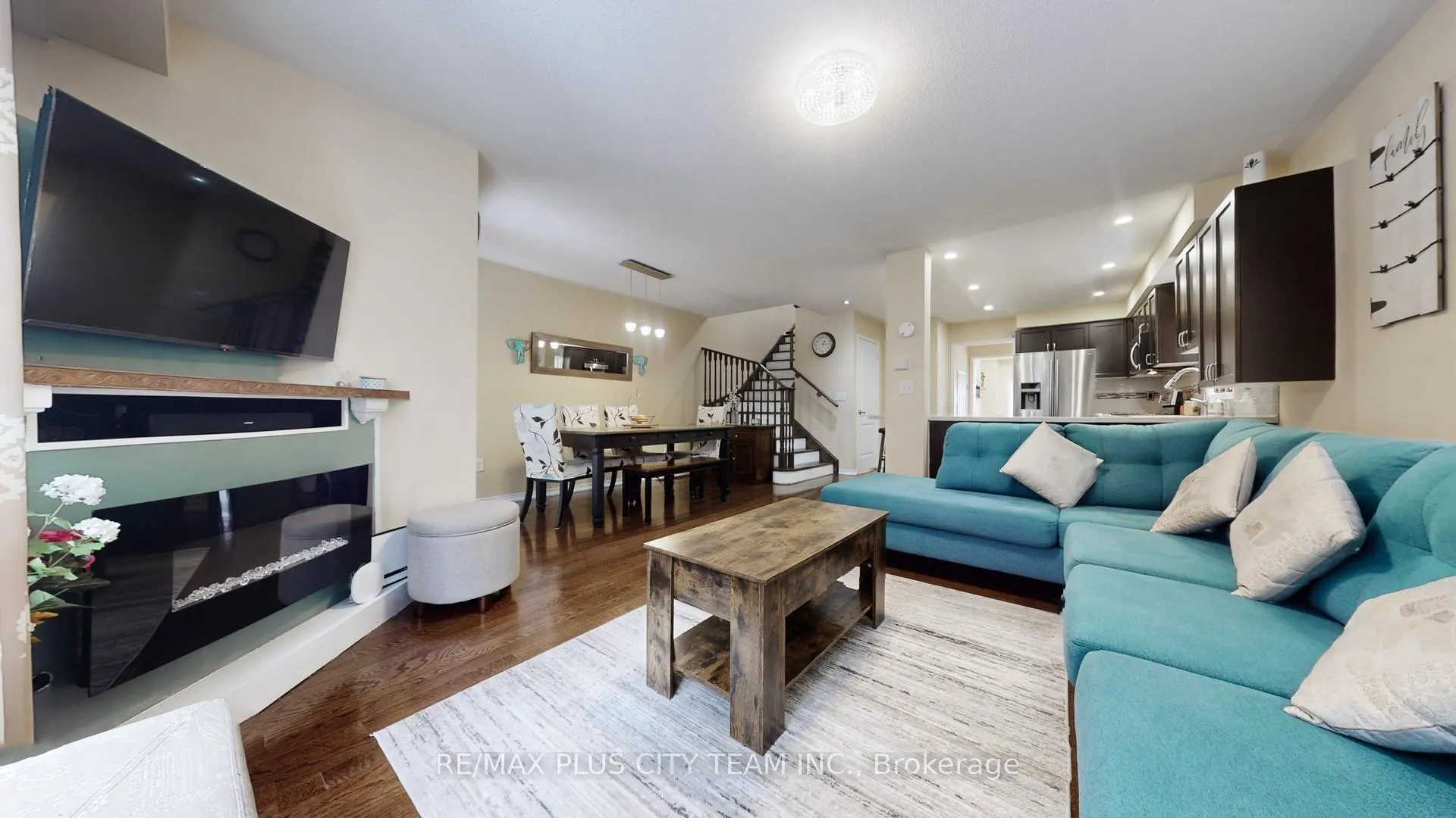 Photo 3 of 16 Edison Way, Whitby, Taunton North — HOMEH
