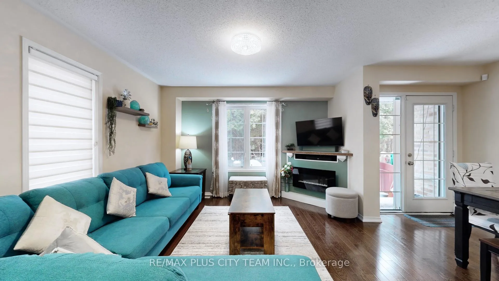 Photo 5 of 16 Edison Way, Whitby, Taunton North — HOMEH