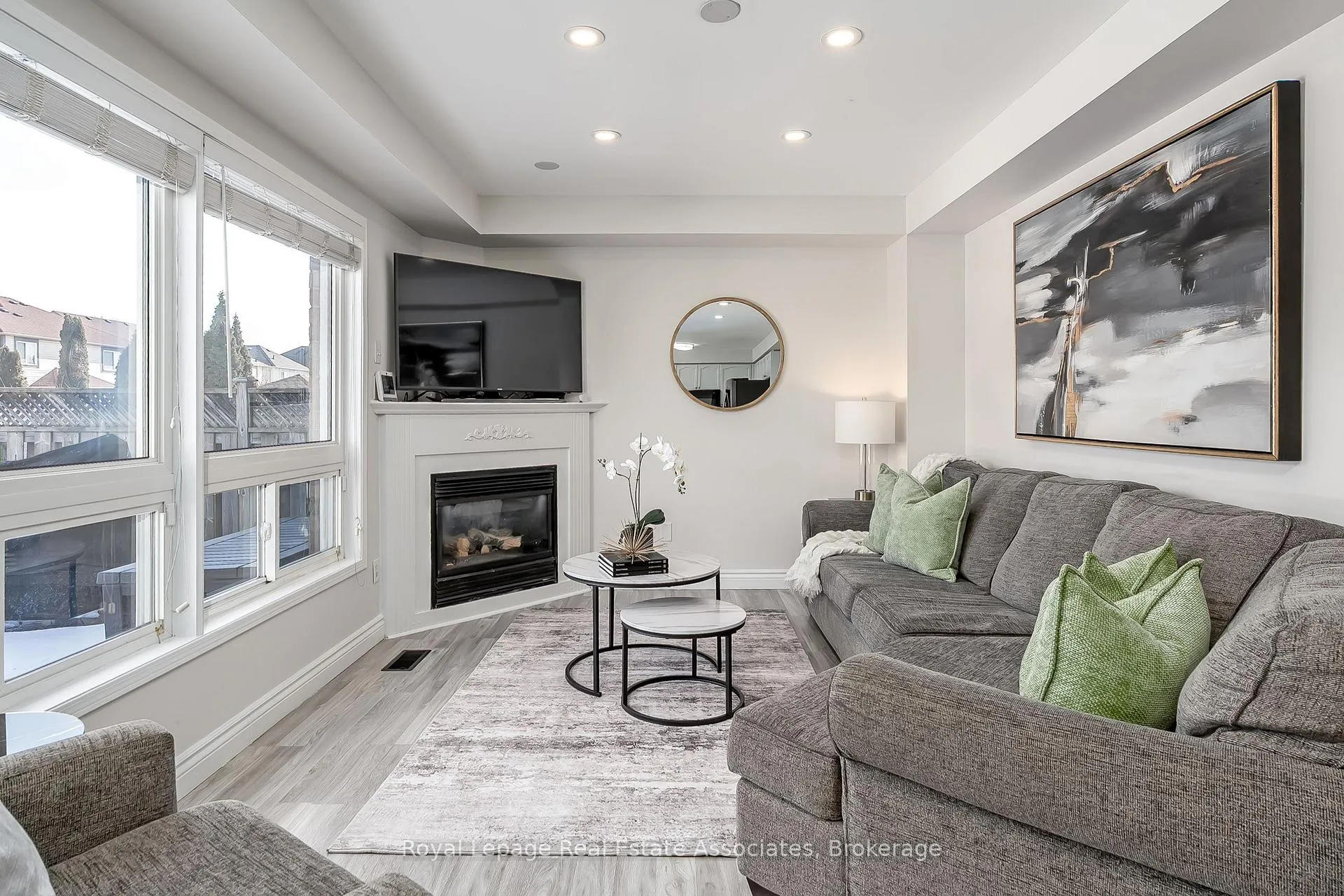 Photo 9 of 1130 Zimmerman Crescent, Milton, Beaty — HOMEH