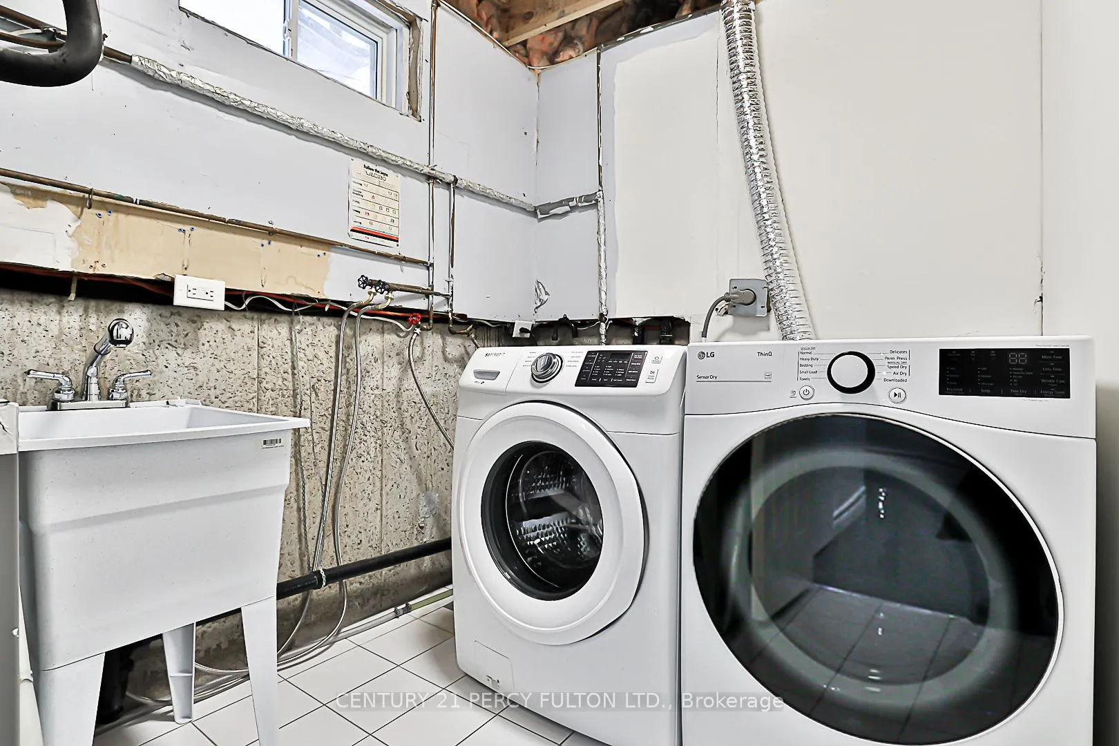 Photo 23 of 53 Miley Drive, Markham, Markville — HOMEH