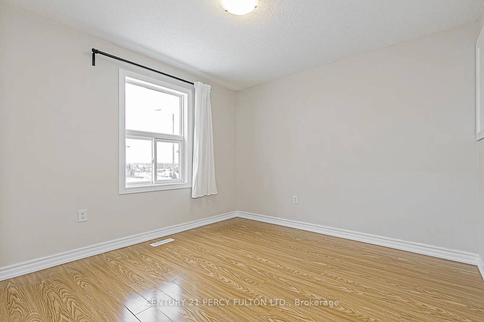 Photo 33 of 53 Miley Drive, Markham, Markville — HOMEH