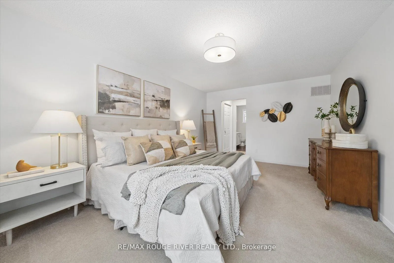 Photo 18 of 1 Worfolk Place, Whitby, Pringle Creek — HOMEH