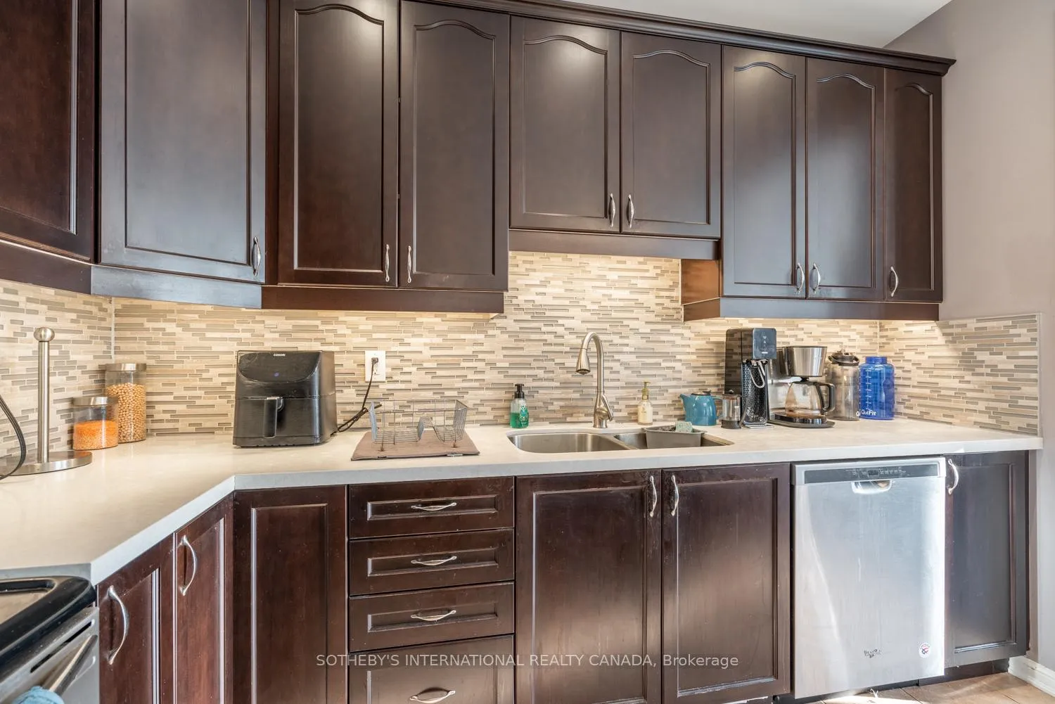 Photo 14 of 364 Leiterman Drive, Milton, Willmott — HOMEH