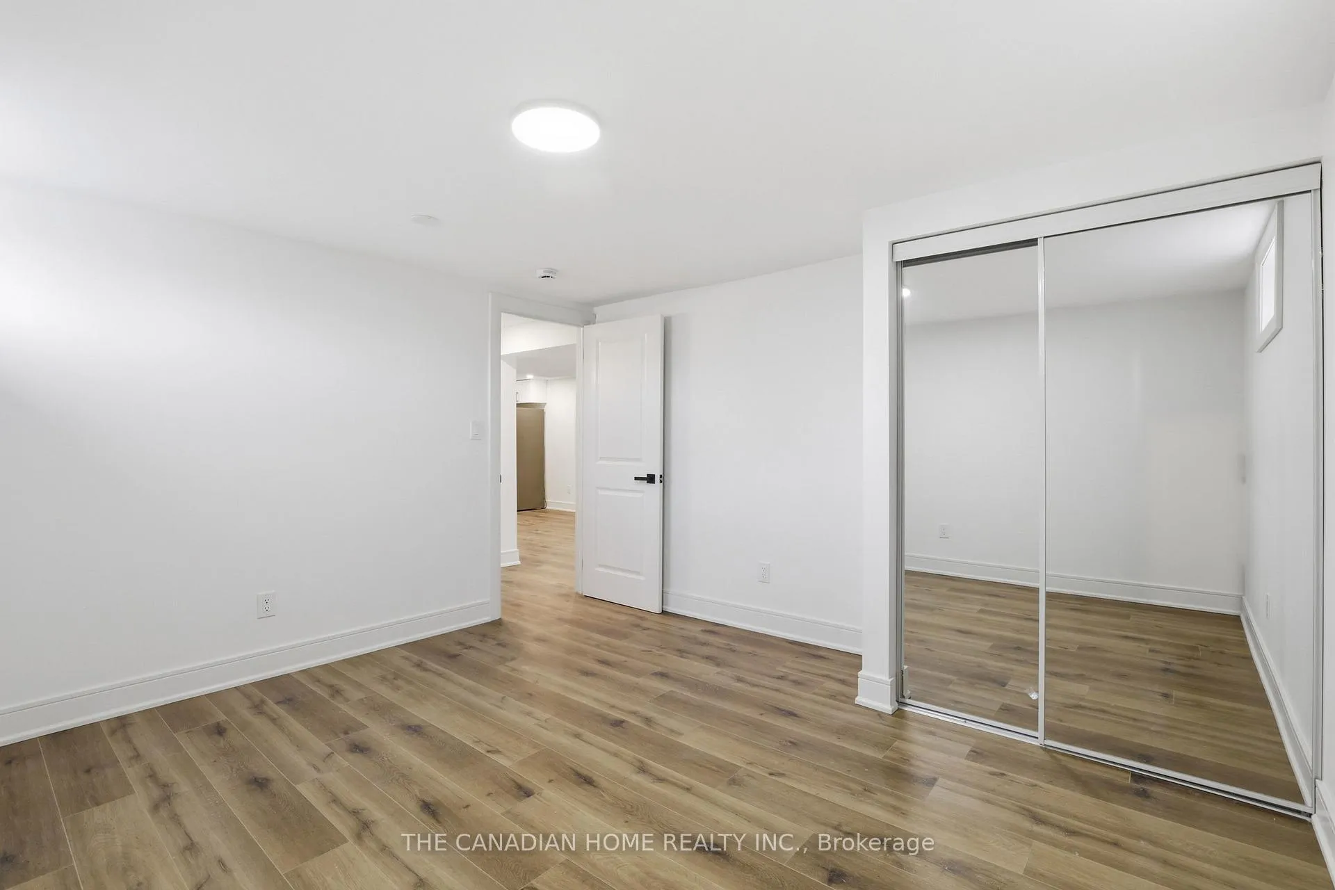 Photo 33 of 21 Clearview Heights, St. Catharines, Burleigh Hill — HOMEH