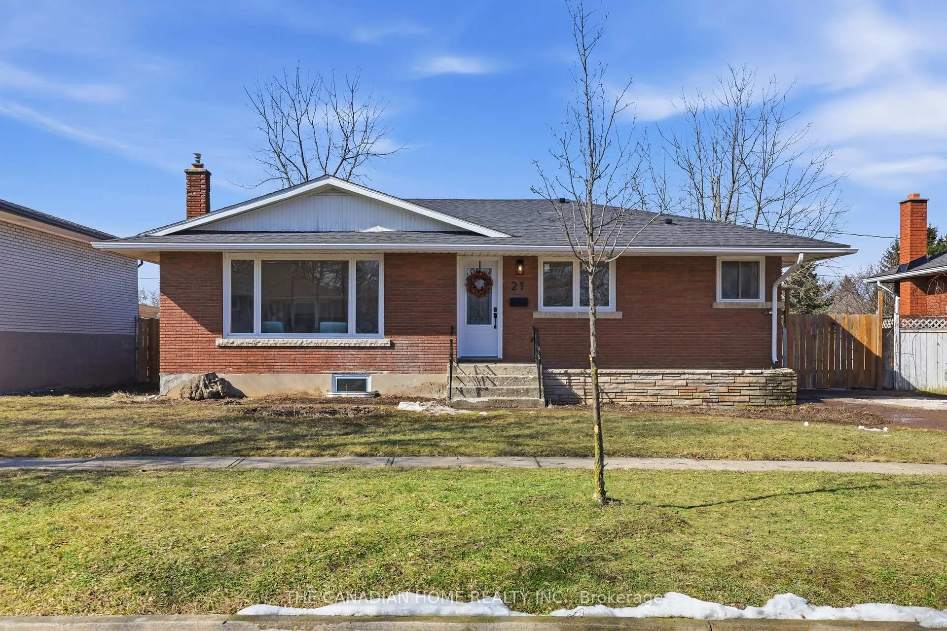 Photo 38 of 21 Clearview Heights, St. Catharines, Burleigh Hill — HOMEH