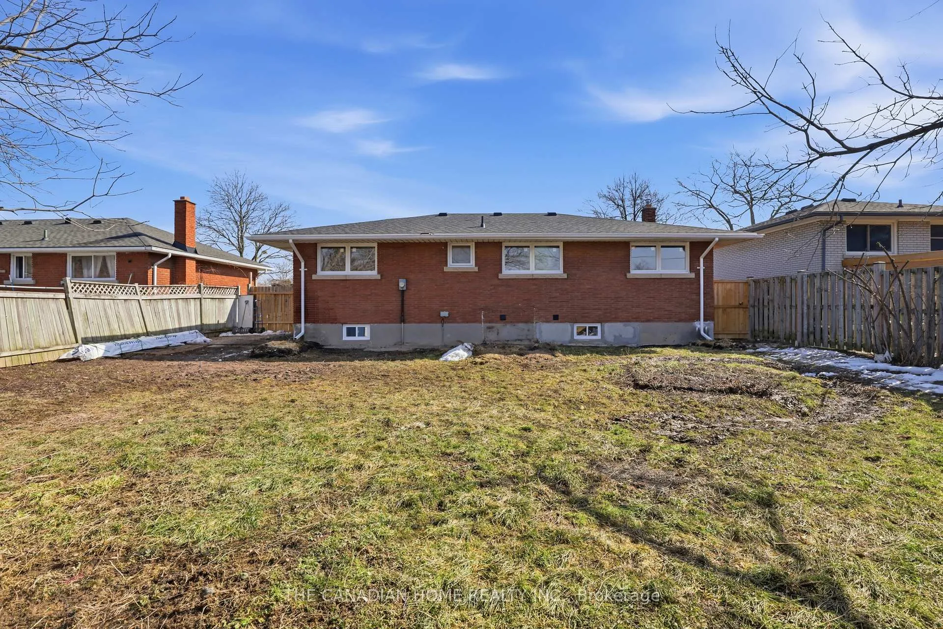Photo 43 of 21 Clearview Heights, St. Catharines, Burleigh Hill — HOMEH