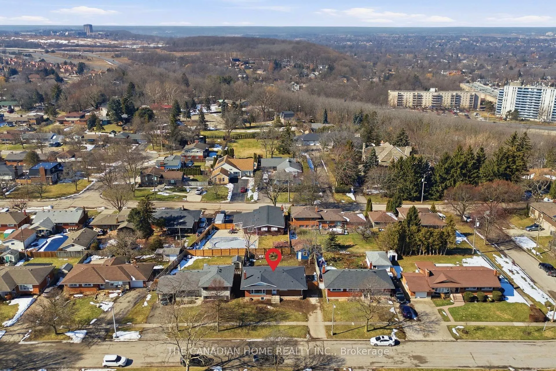 Photo 48 of 21 Clearview Heights, St. Catharines, Burleigh Hill — HOMEH