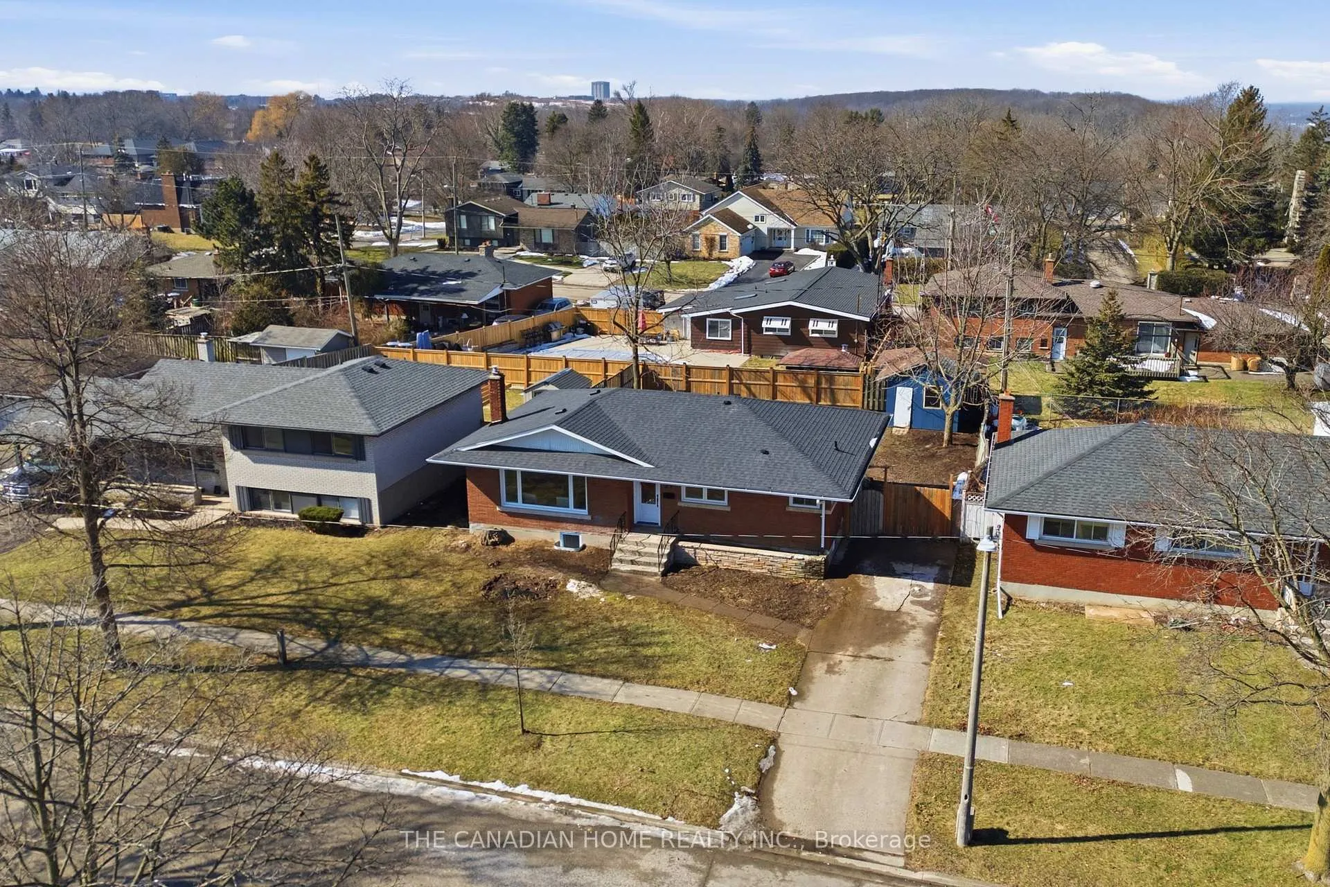 Photo 49 of 21 Clearview Heights, St. Catharines, Burleigh Hill — HOMEH