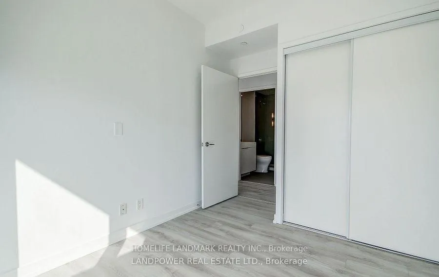 Photo 11 of Unit 1412, 33 Helendale Avenue, Toronto, Yonge-Eglinton — HOMEH