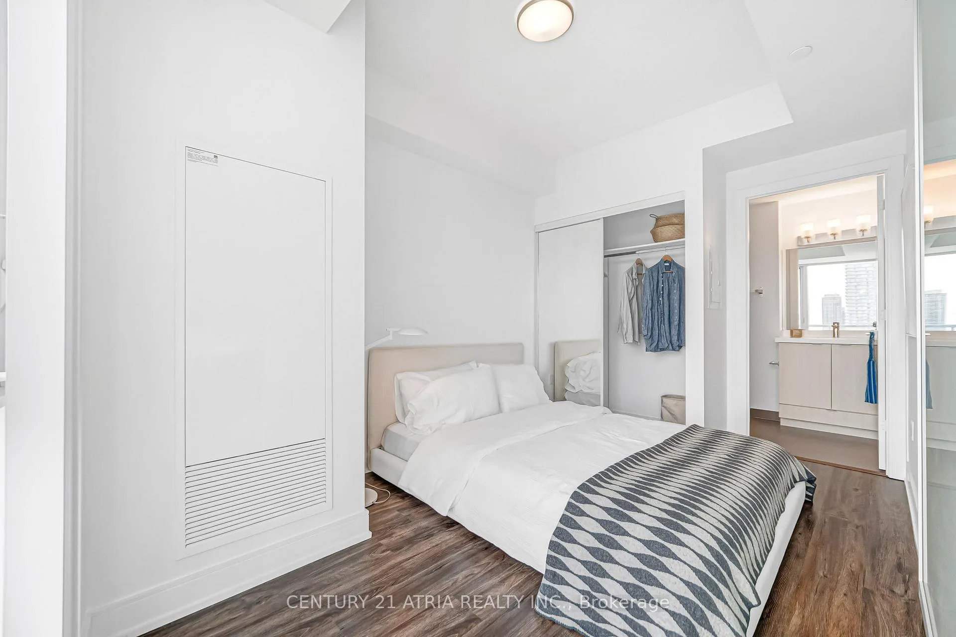 Photo 13 of Unit 3209, 89 McGill Street, Toronto, Church-Yonge Corridor — HOMEH