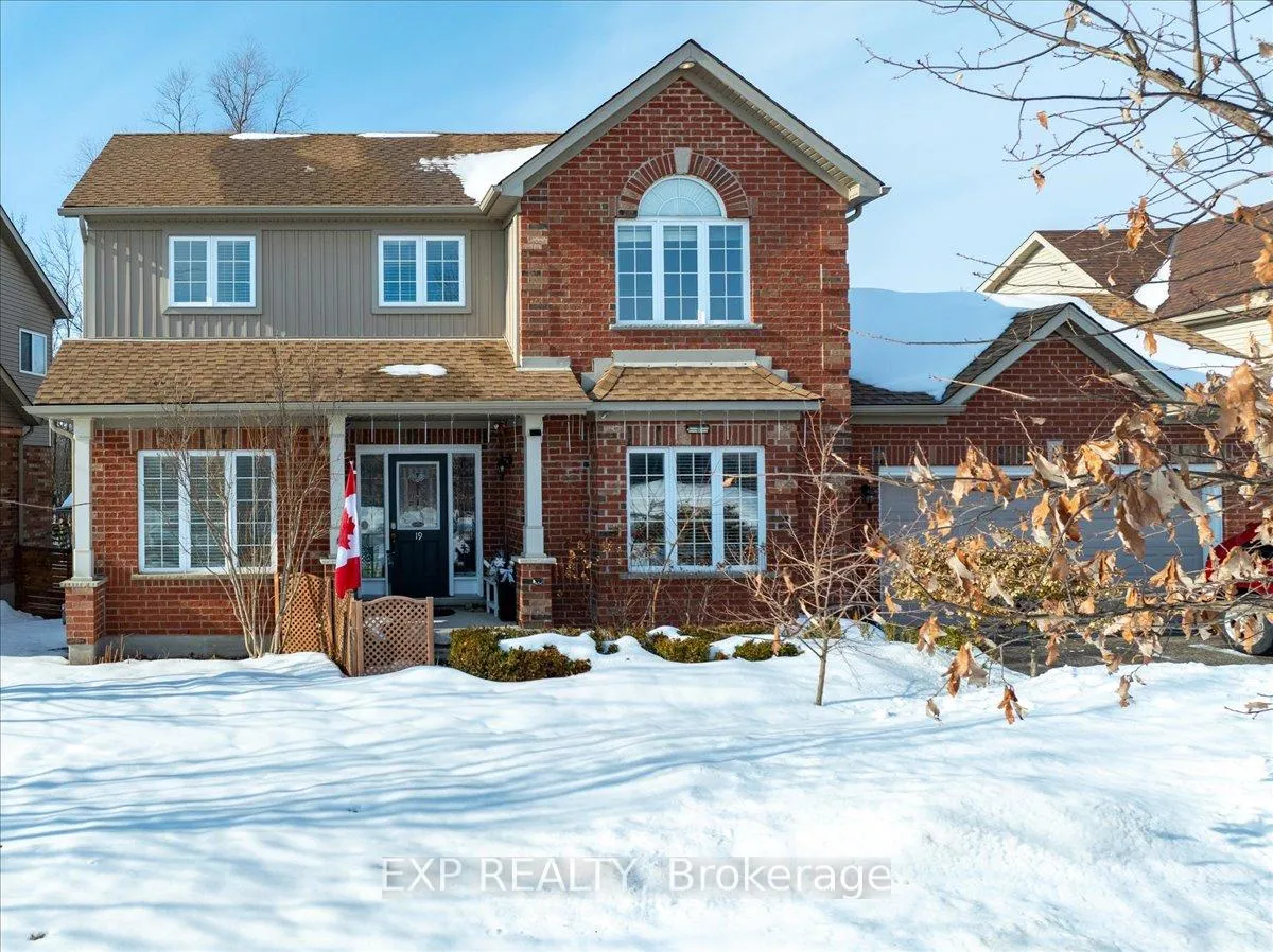 Photo 3 of 19 Chamberlain Crescent, Collingwood — HOMEH