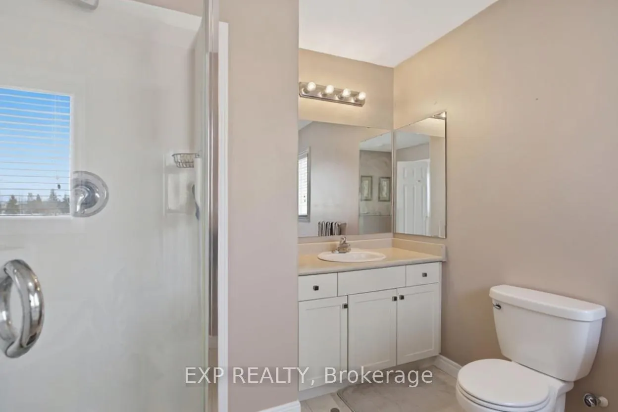 Photo 15 of 19 Chamberlain Crescent, Collingwood — HOMEH