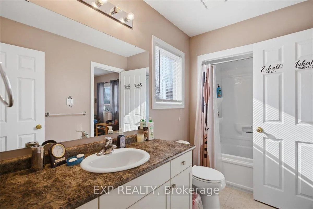 Photo 19 of 19 Chamberlain Crescent, Collingwood — HOMEH