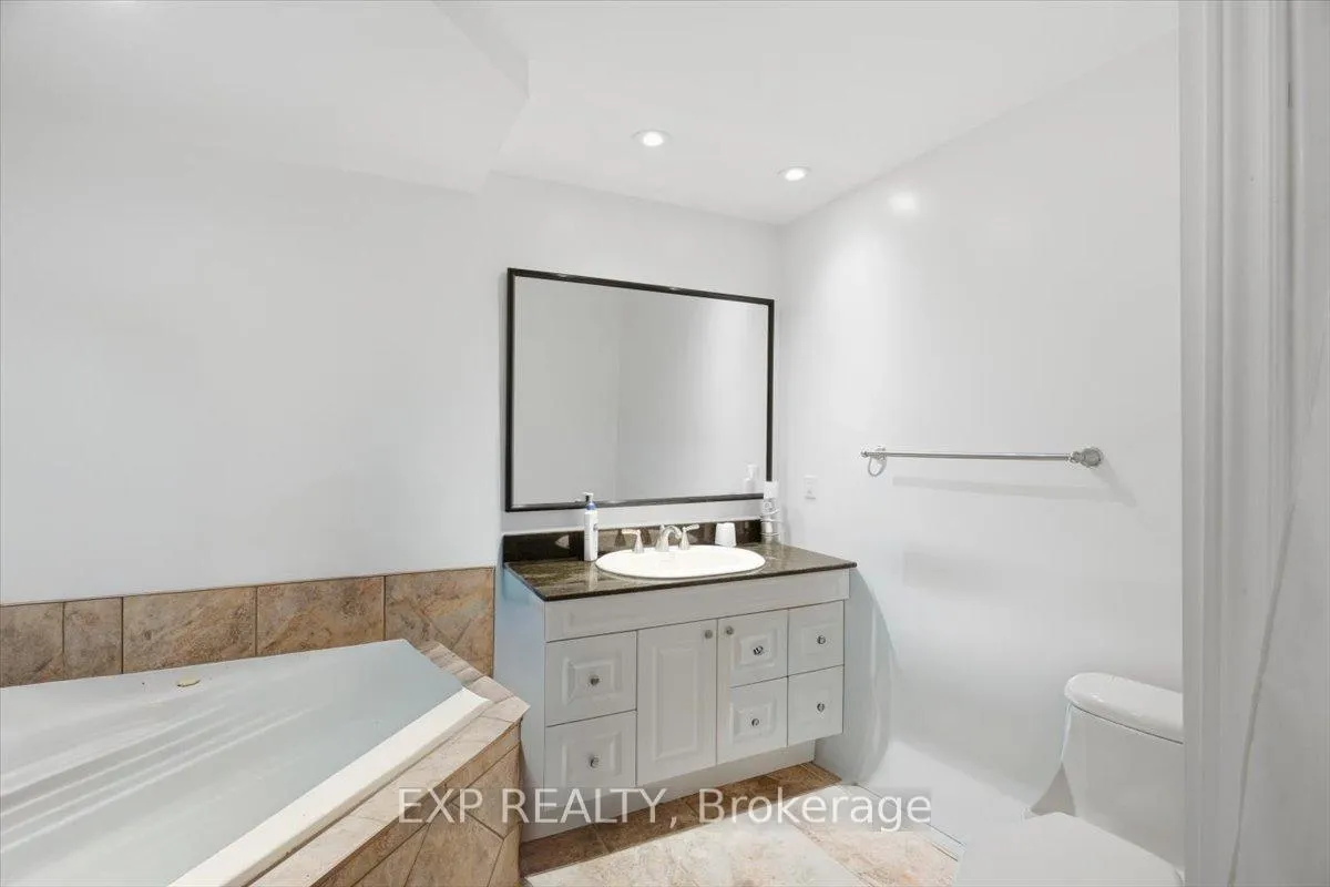 Photo 23 of 19 Chamberlain Crescent, Collingwood — HOMEH