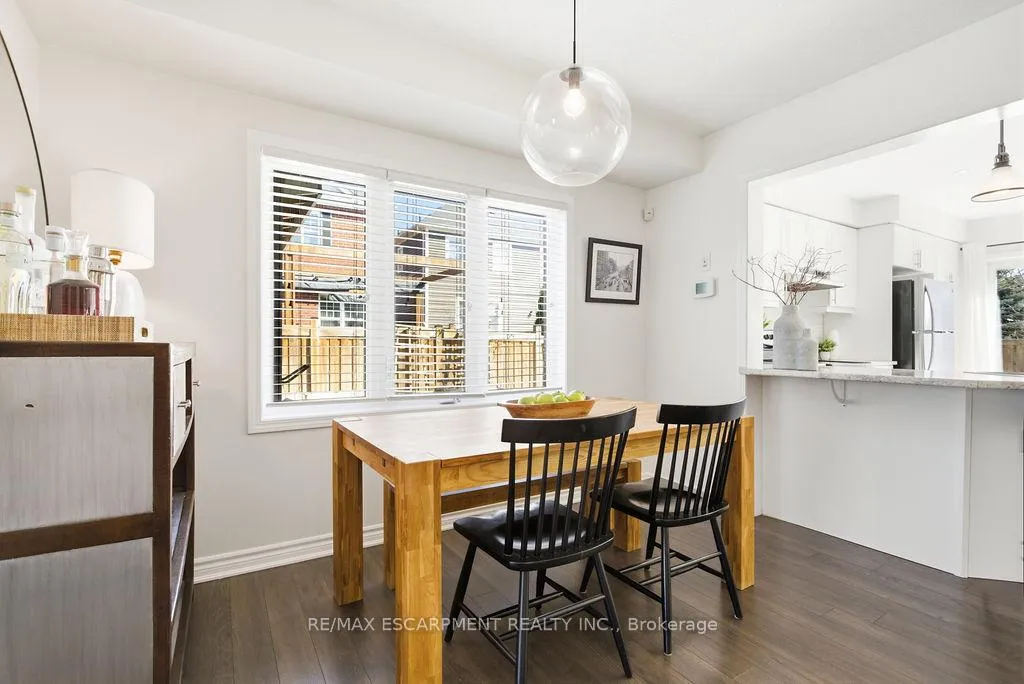 Photo 8 of 23 Lupo Drive, Hamilton, Waterdown — HOMEH