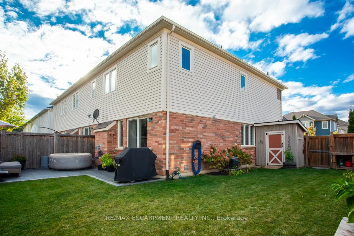 Photo 31 of 23 Lupo Drive, Hamilton, Waterdown — HOMEH