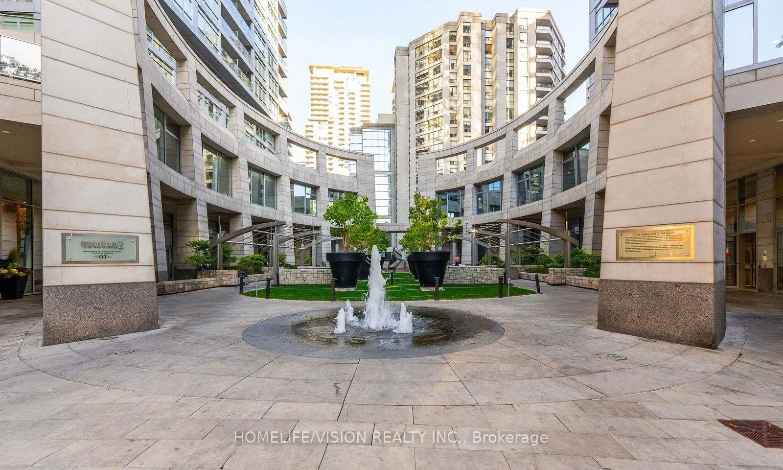 Photo 2 of Unit 2101, 2181 Yonge Street, Toronto, Mount Pleasant West — HOMEH