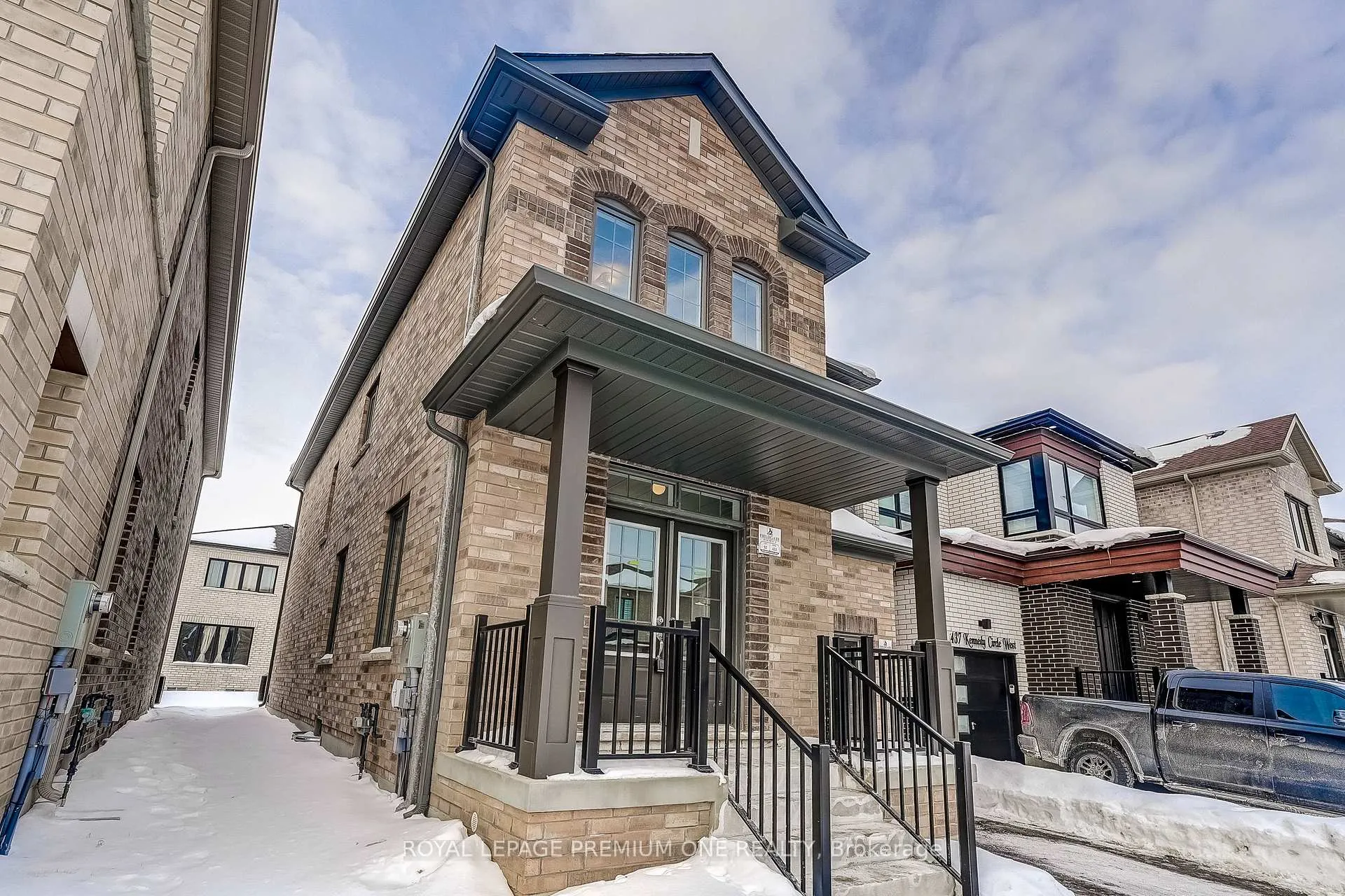 Photo 3 of 433 Kennedy Circle, Milton, Cobban — HOMEH