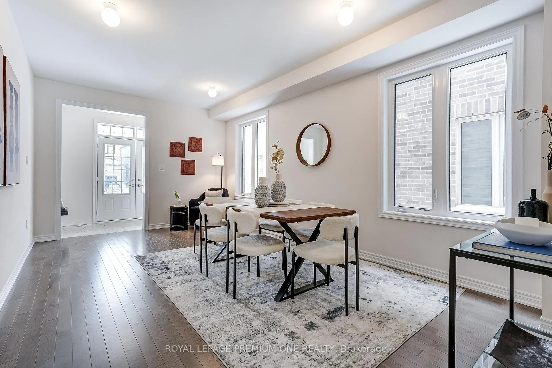 Photo 10 of 433 Kennedy Circle, Milton, Cobban — HOMEH