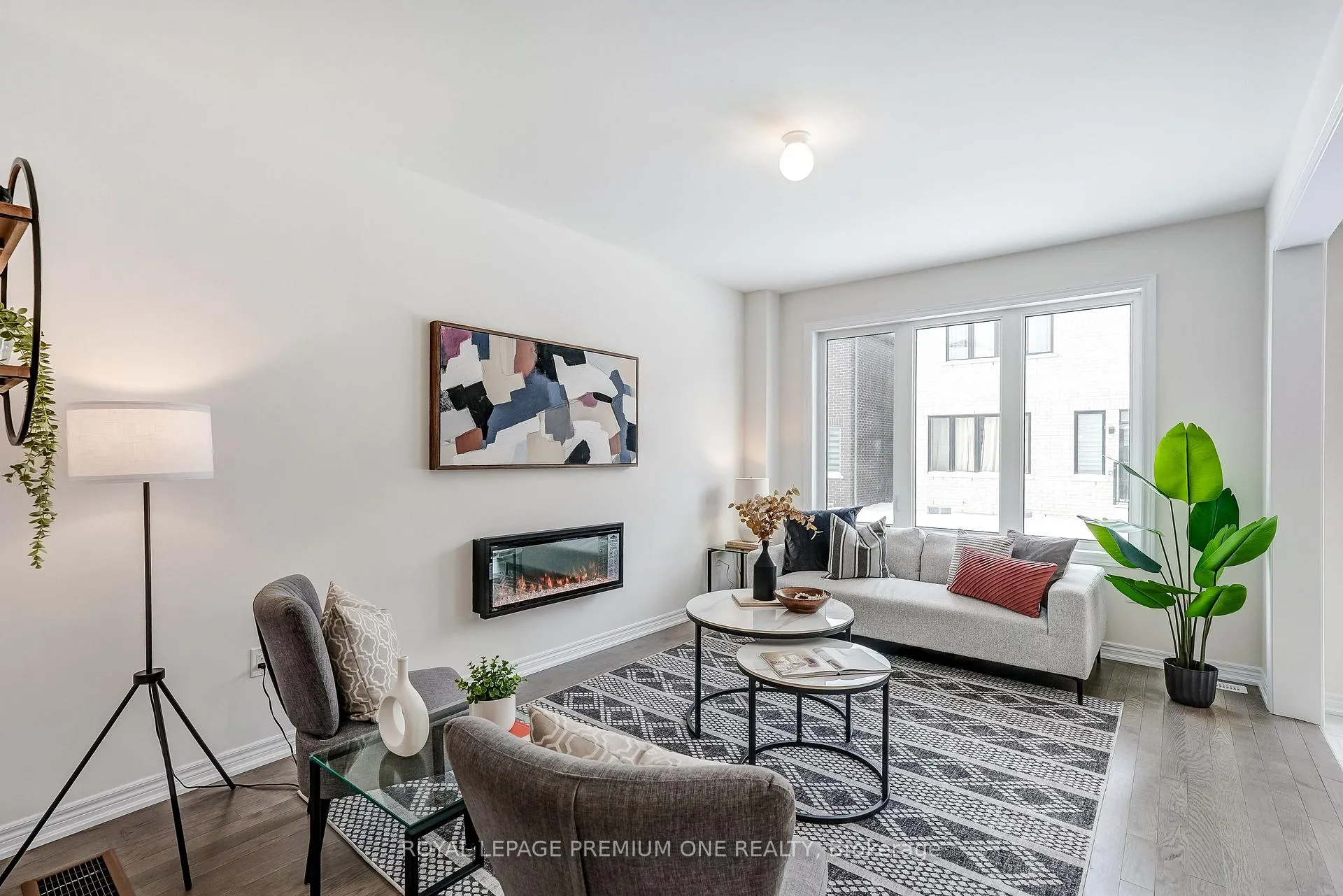 Photo 13 of 433 Kennedy Circle, Milton, Cobban — HOMEH