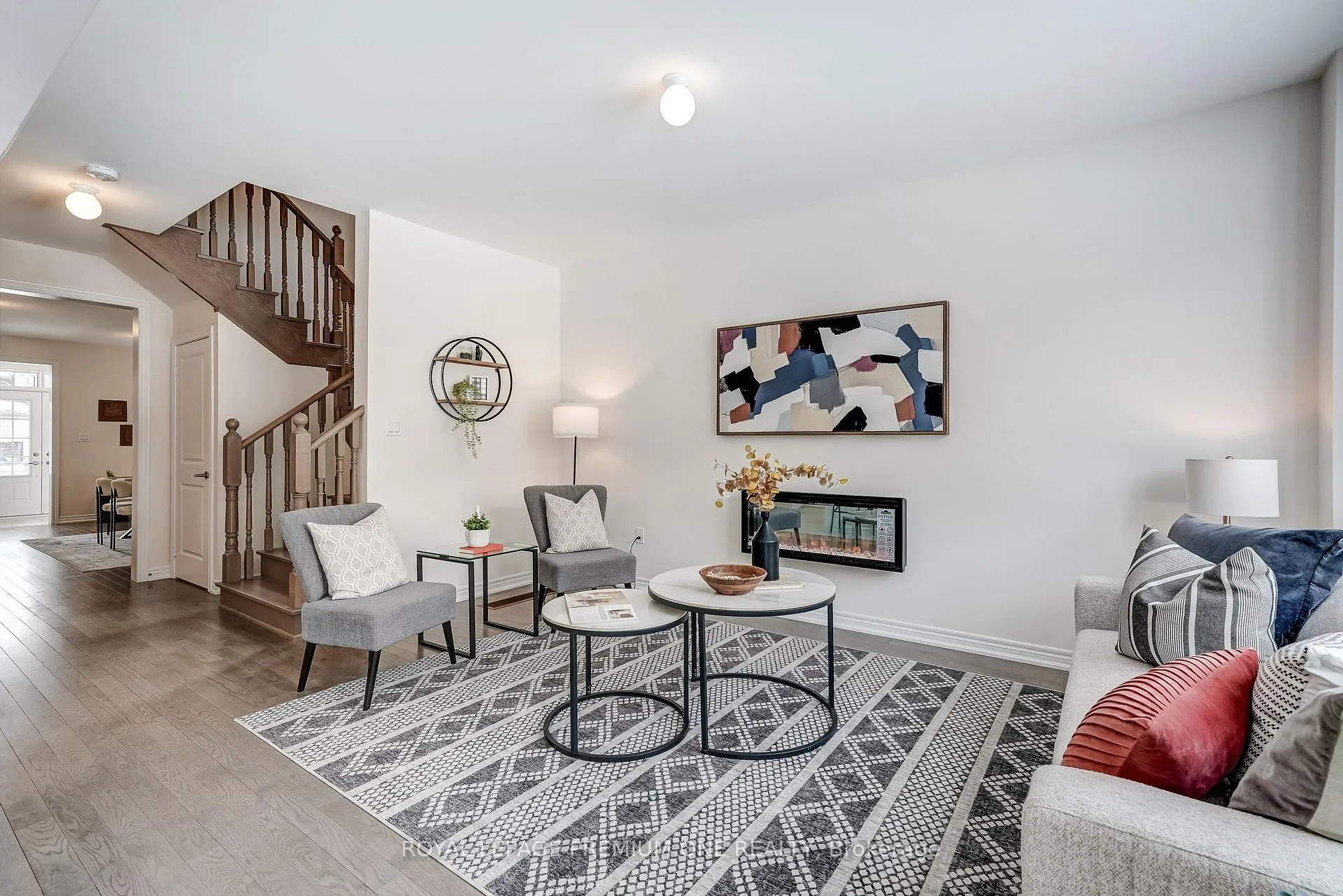 Photo 16 of 433 Kennedy Circle, Milton, Cobban — HOMEH