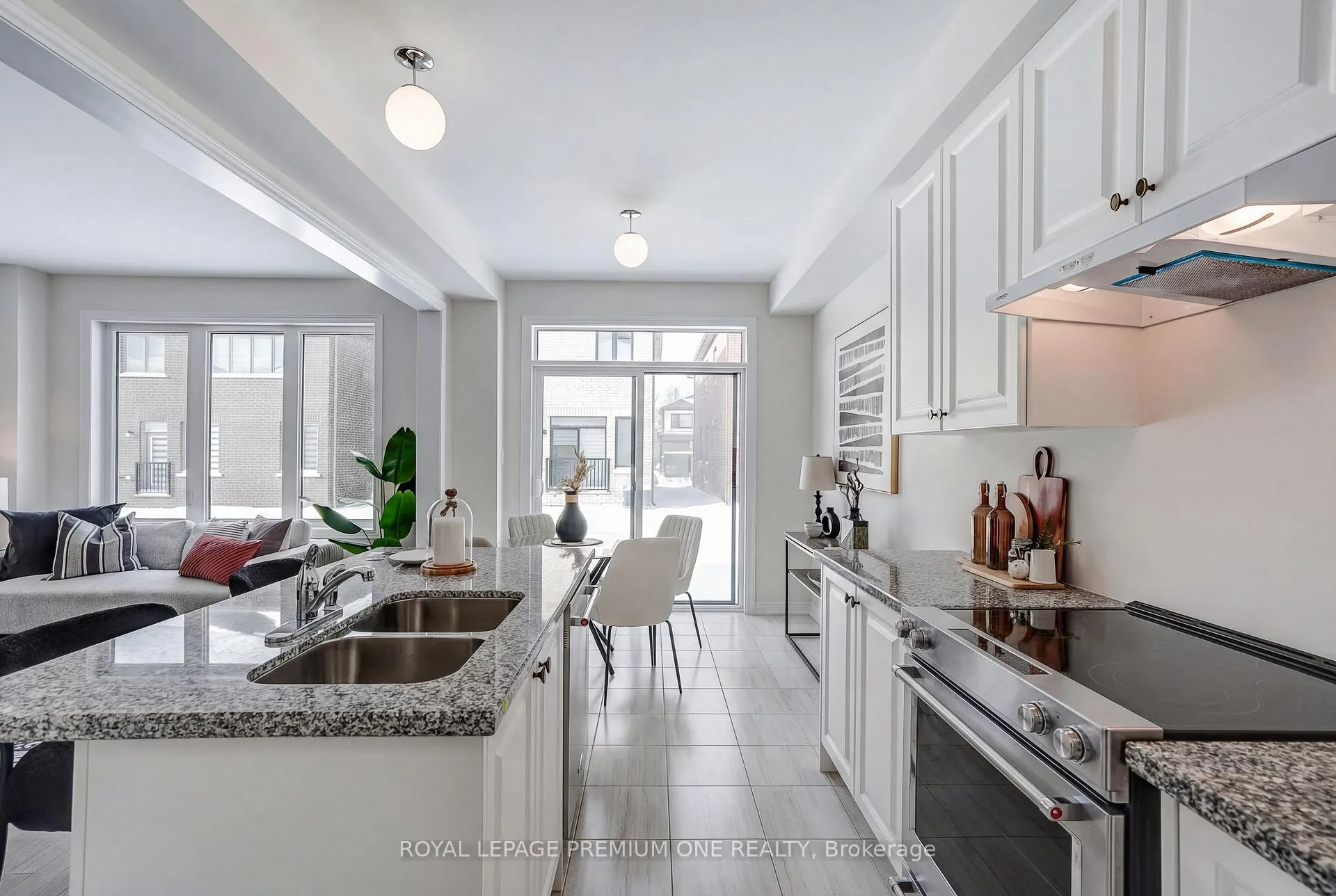 Photo 20 of 433 Kennedy Circle, Milton, Cobban — HOMEH
