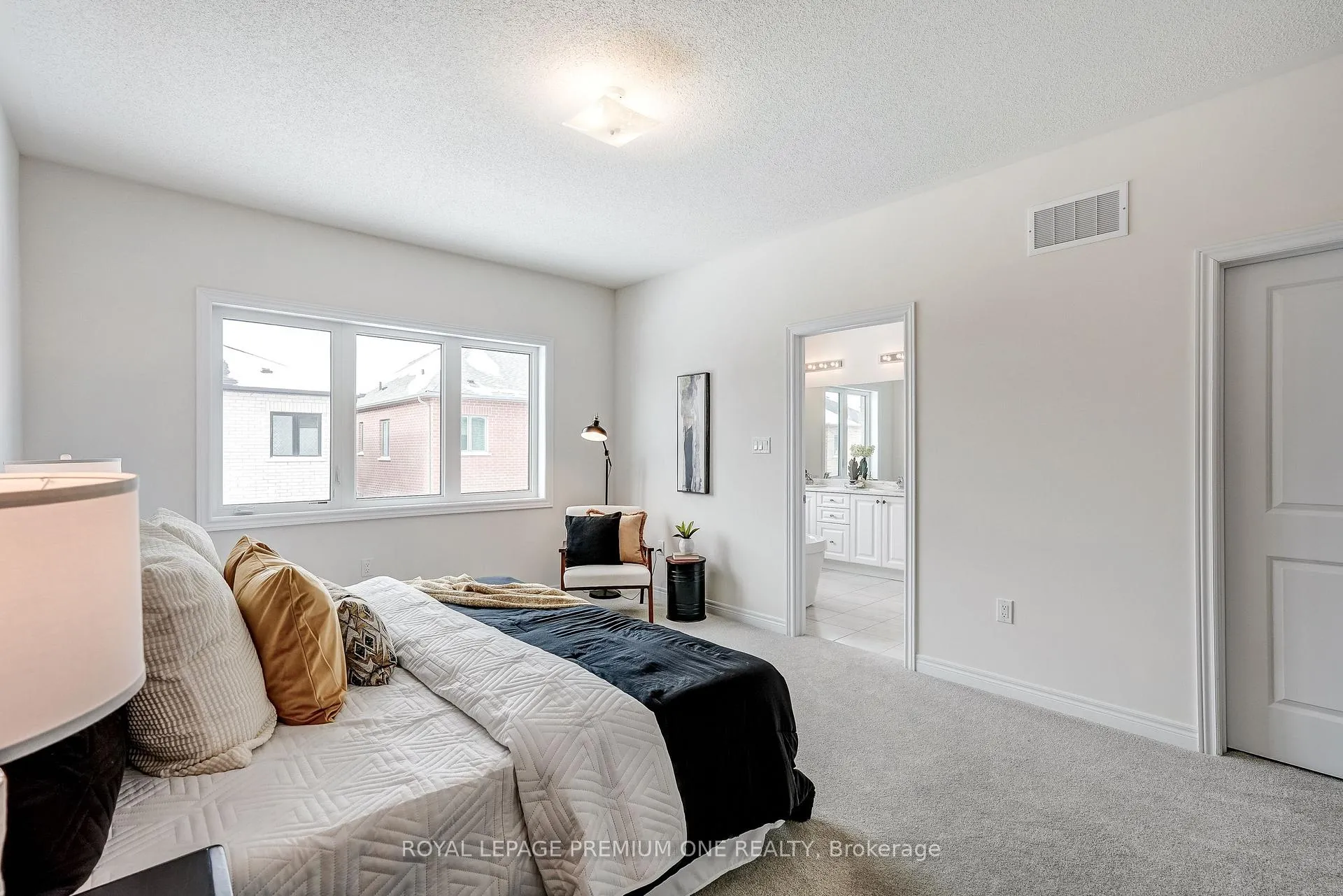 Photo 22 of 433 Kennedy Circle, Milton, Cobban — HOMEH