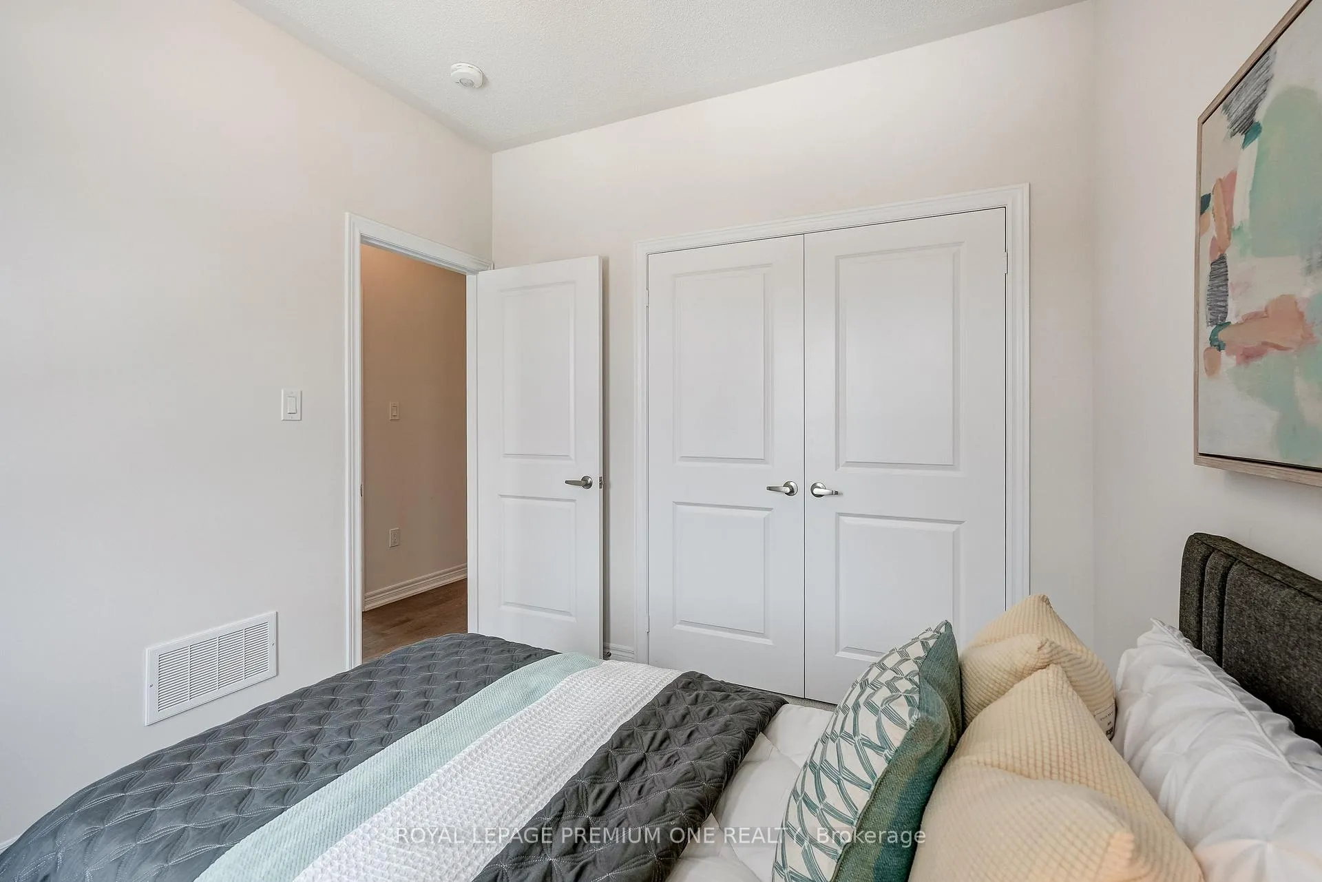 Photo 28 of 433 Kennedy Circle, Milton, Cobban — HOMEH