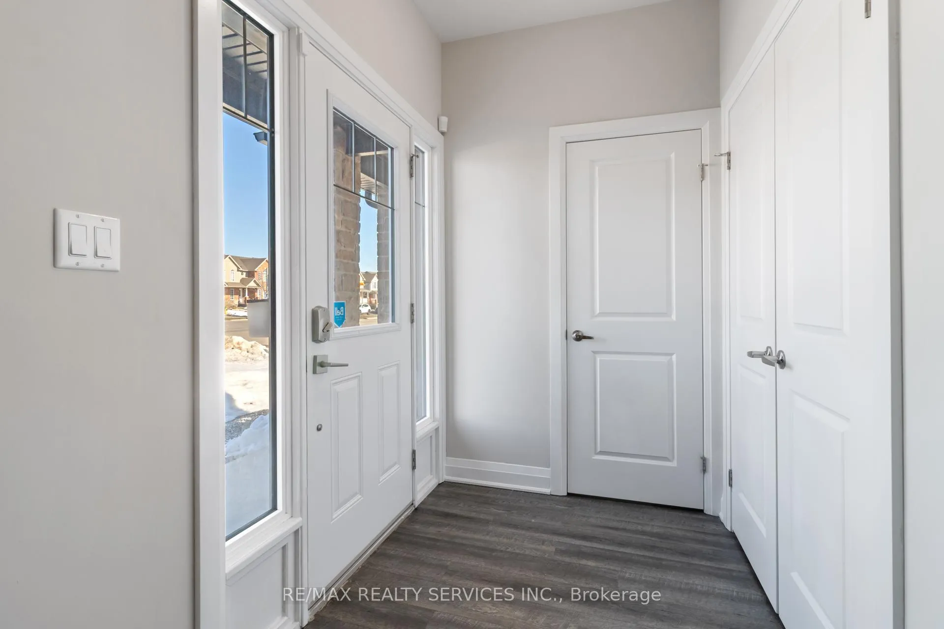 Photo 6 of Unit 7, 118 Simmonds Drive, Guelph, Victoria North — HOMEH