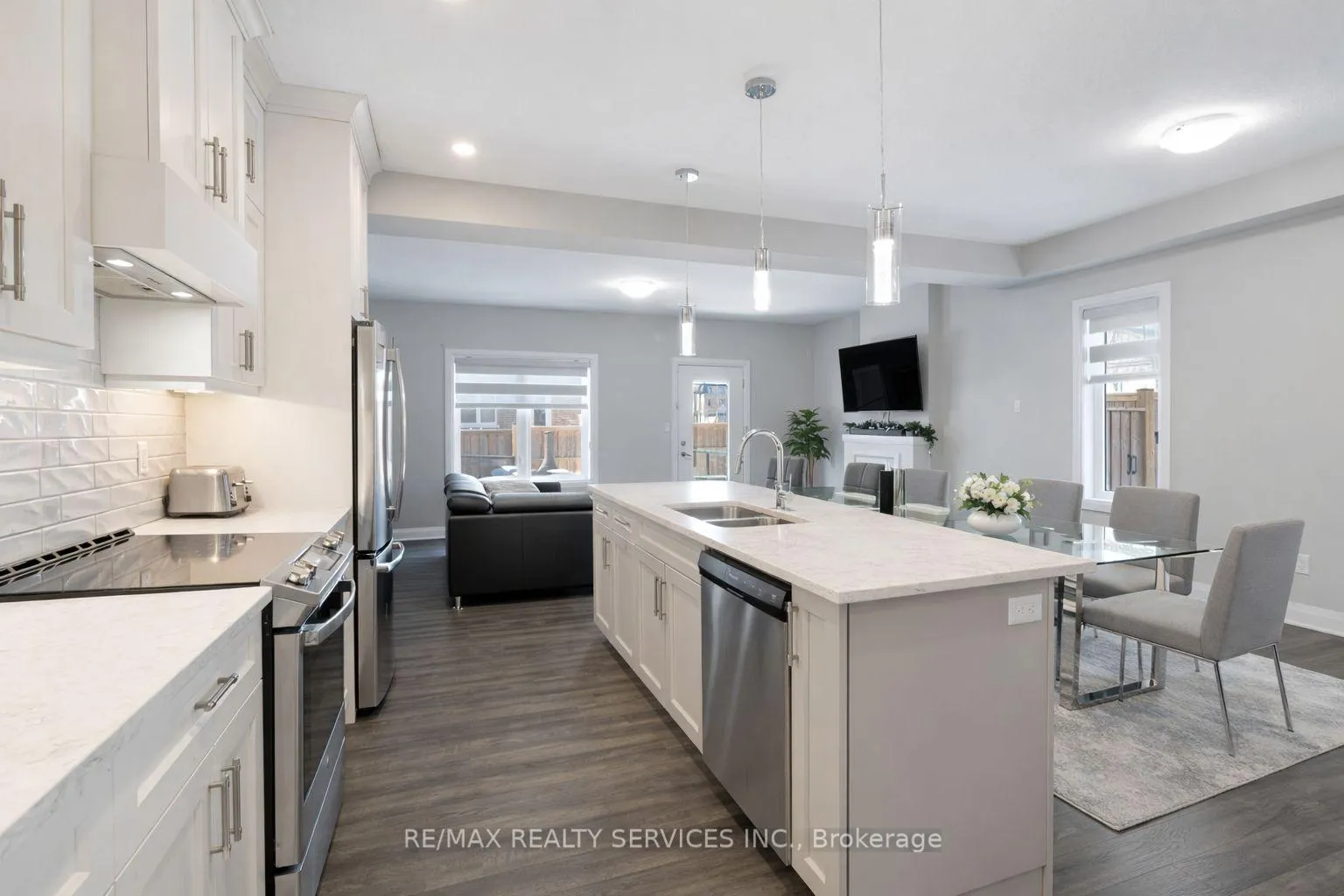 Photo 14 of Unit 7, 118 Simmonds Drive, Guelph, Victoria North — HOMEH