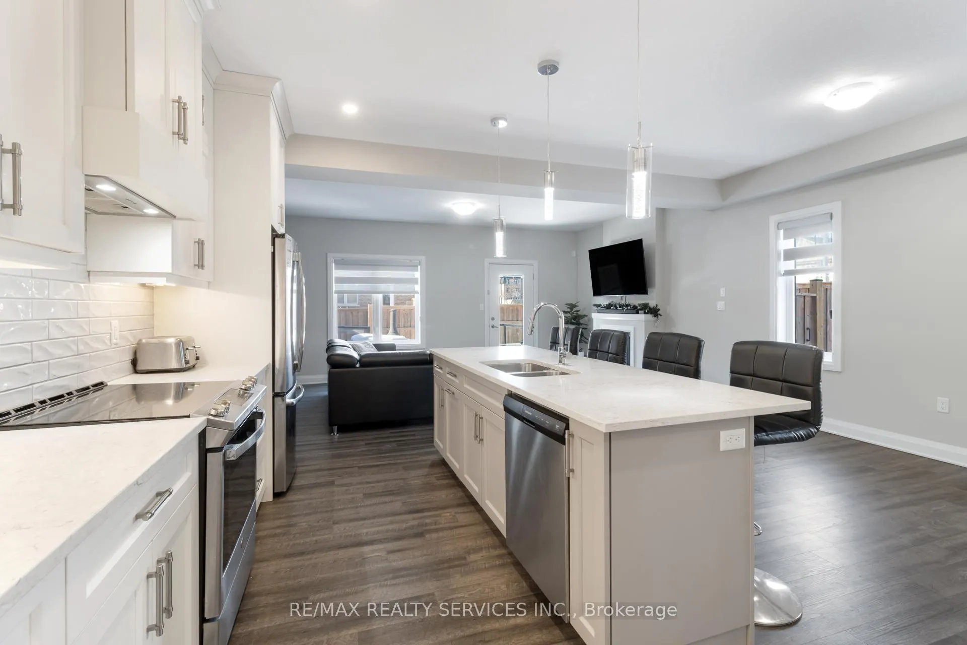 Photo 15 of Unit 7, 118 Simmonds Drive, Guelph, Victoria North — HOMEH
