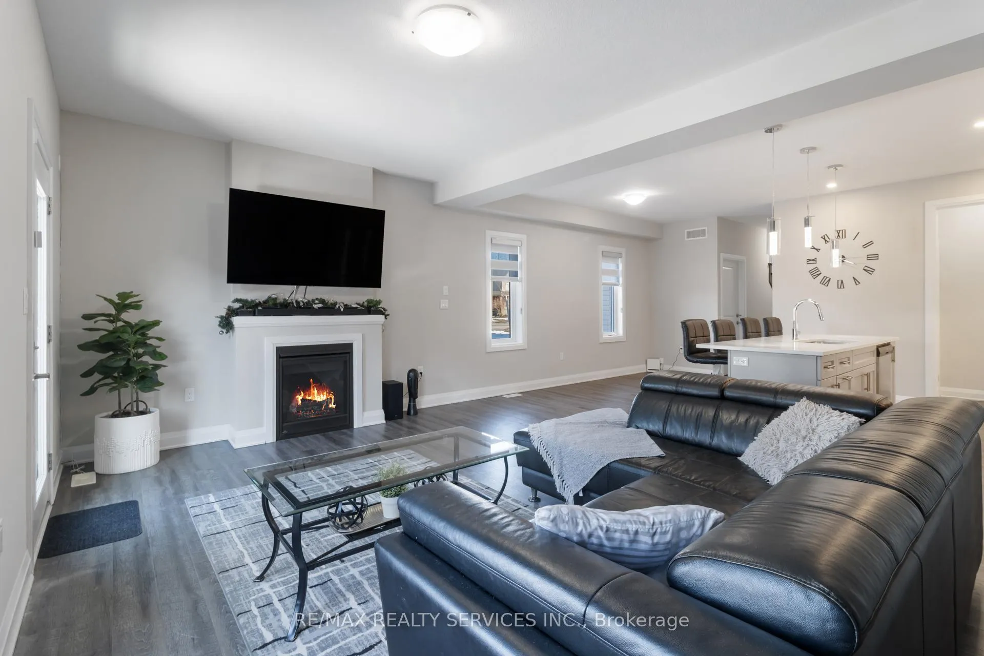 Photo 16 of Unit 7, 118 Simmonds Drive, Guelph, Victoria North — HOMEH