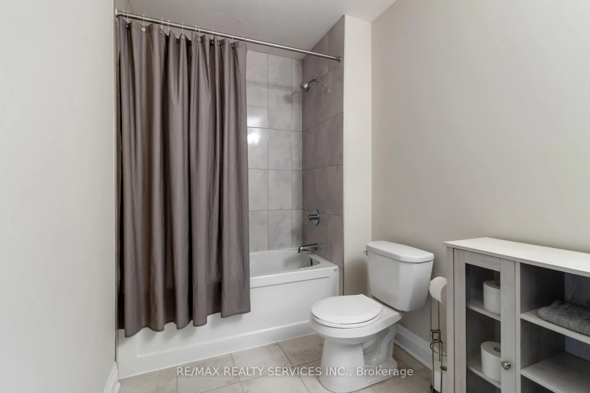 Photo 25 of Unit 7, 118 Simmonds Drive, Guelph, Victoria North — HOMEH