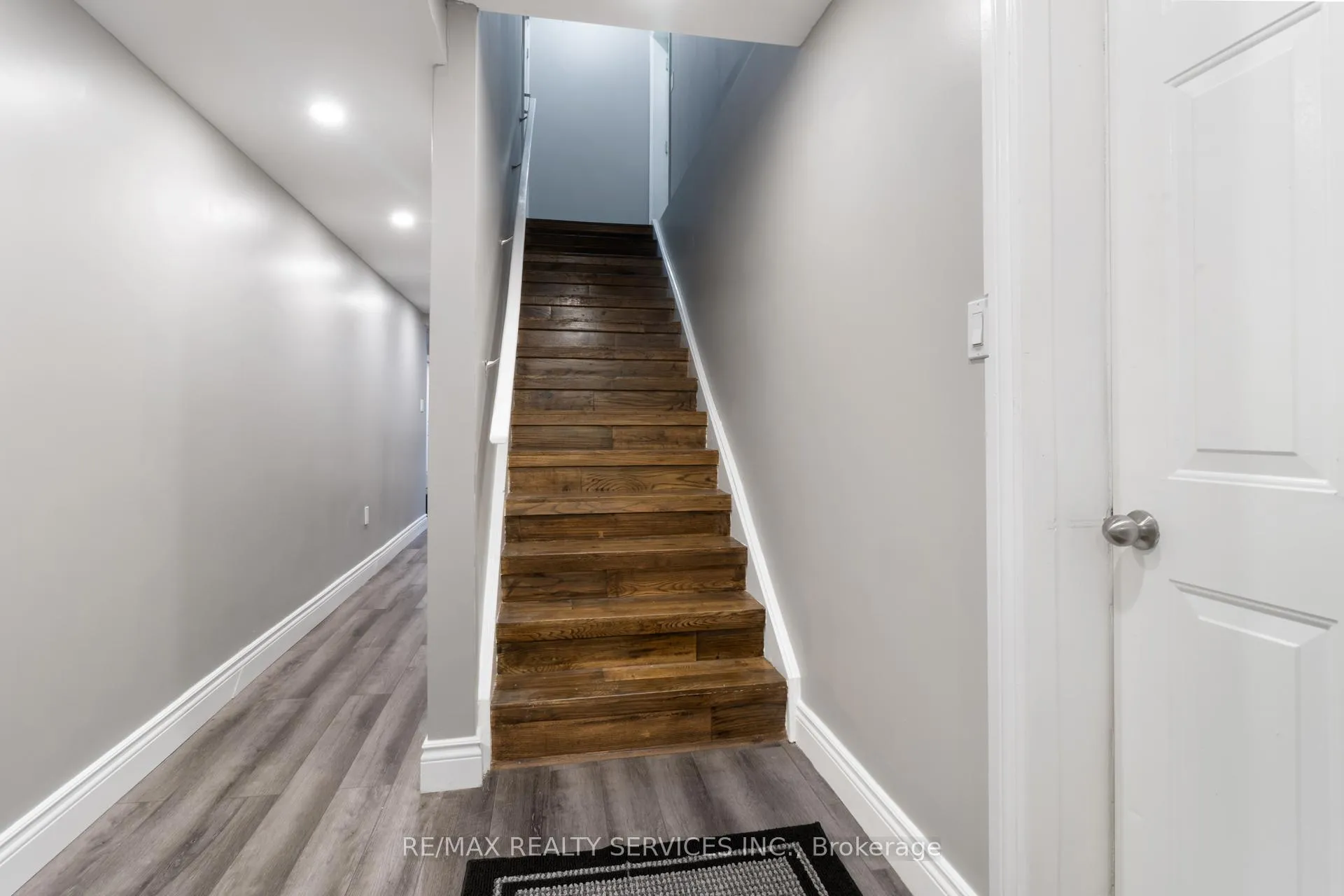 Photo 31 of Unit 7, 118 Simmonds Drive, Guelph, Victoria North — HOMEH