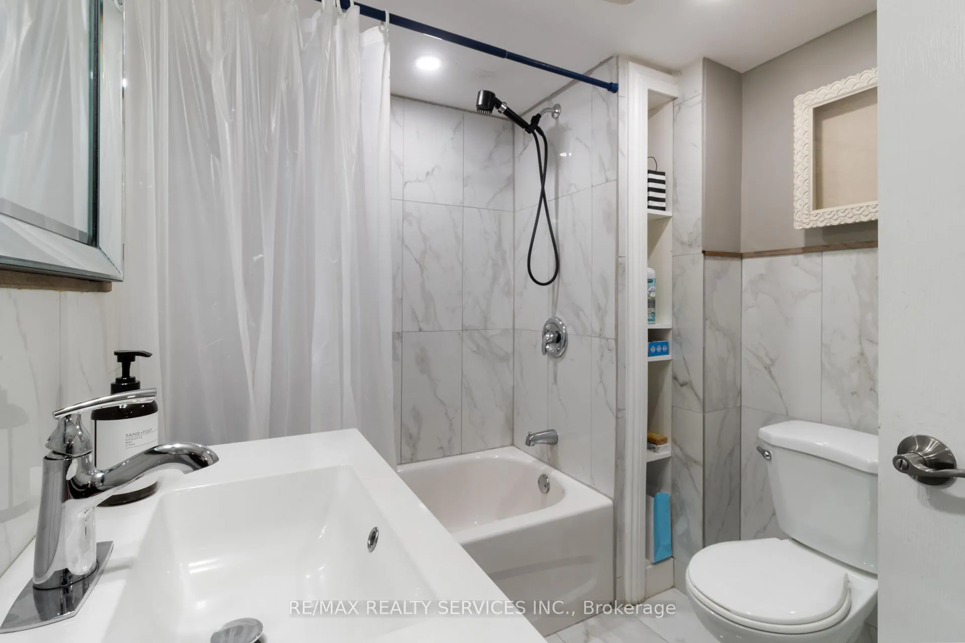 Photo 33 of Unit 7, 118 Simmonds Drive, Guelph, Victoria North — HOMEH