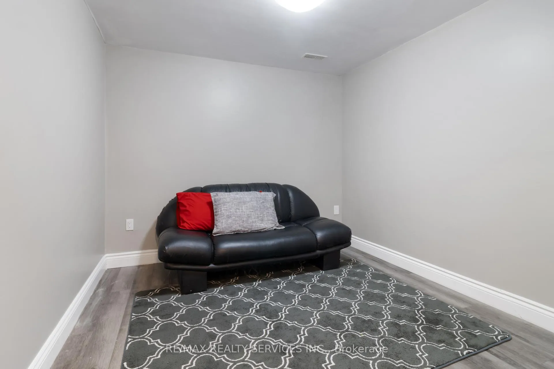 Photo 37 of Unit 7, 118 Simmonds Drive, Guelph, Victoria North — HOMEH