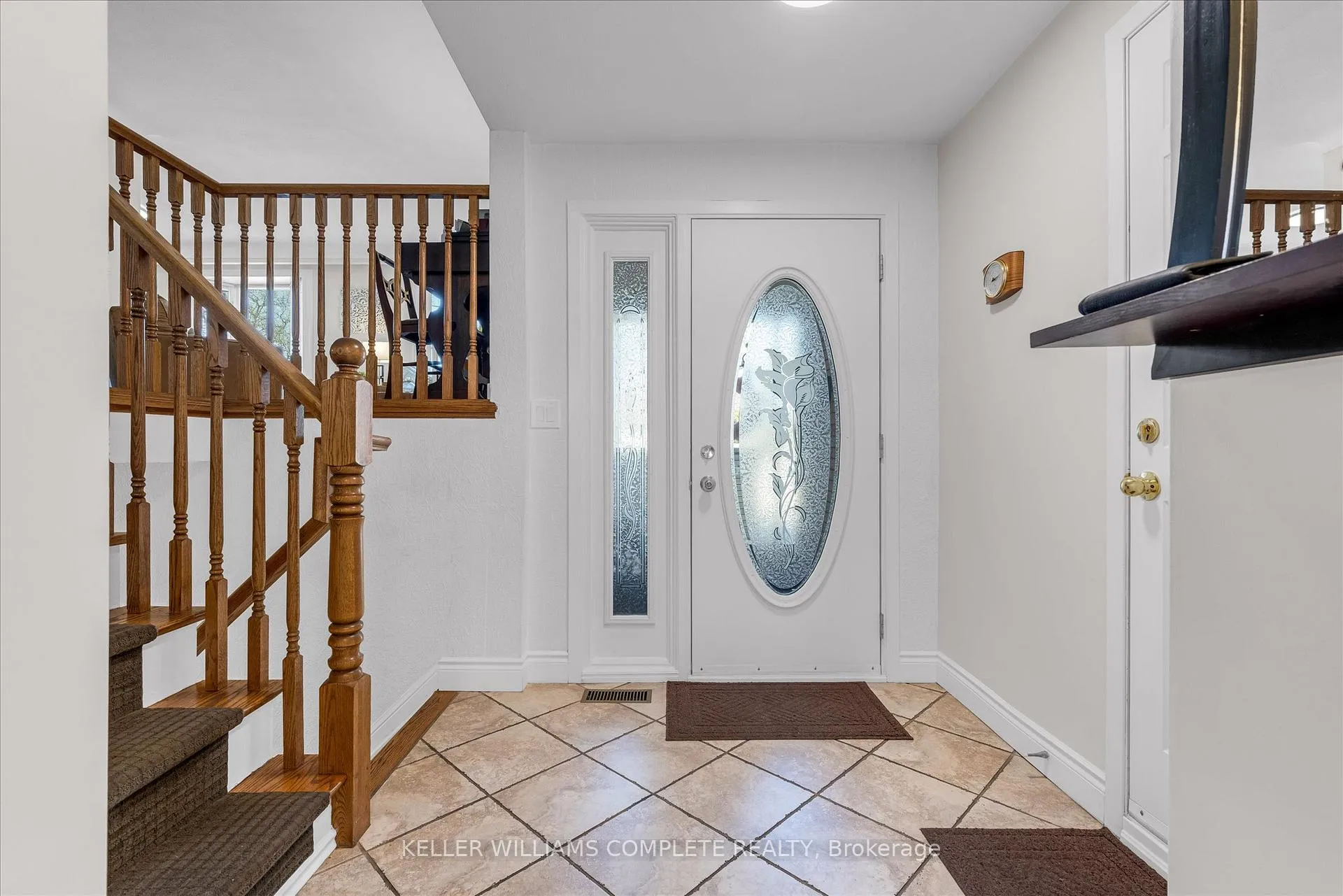 Photo 5 of 411 Bryant Crescent, Burlington, Appleby — HOMEH