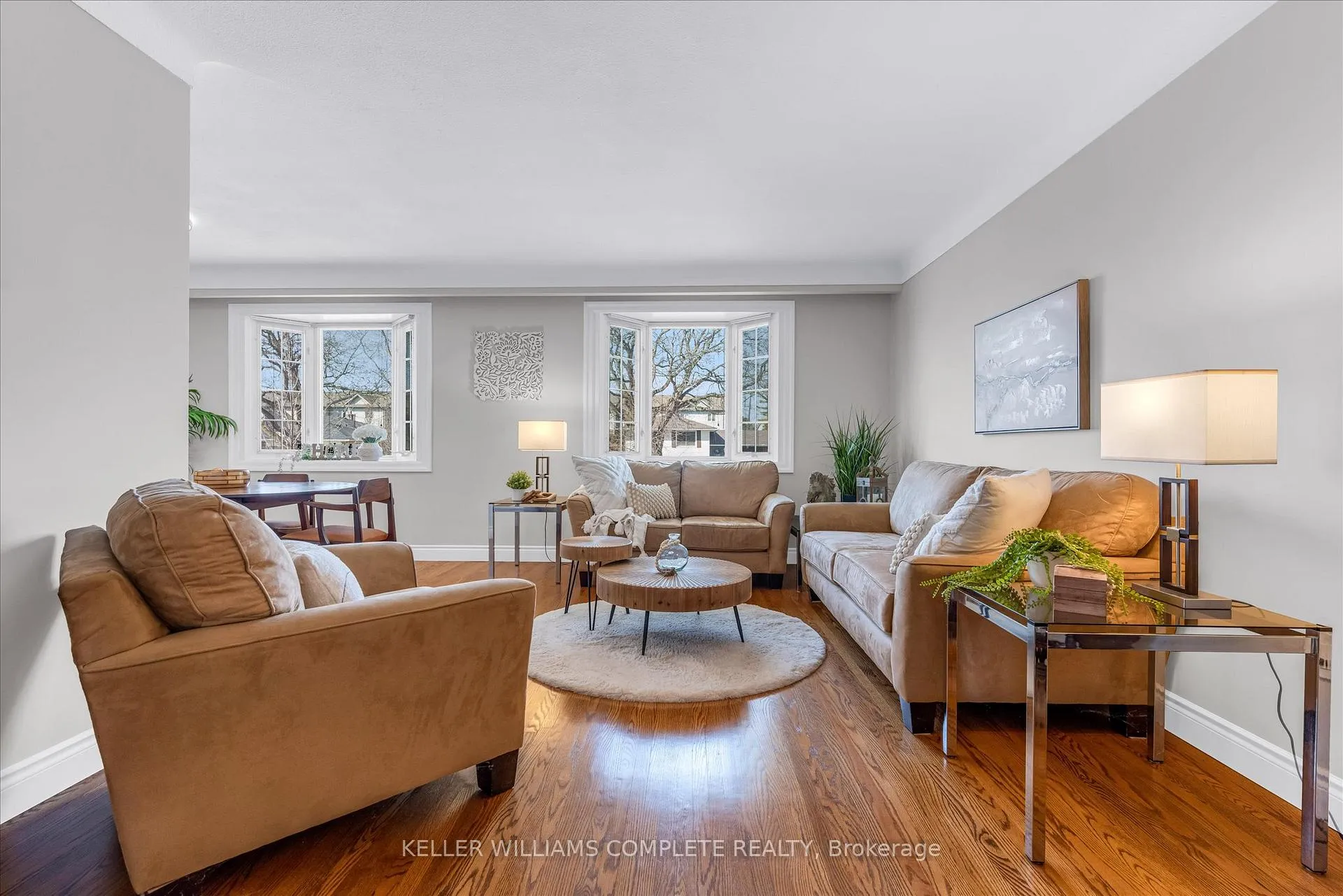 Photo 7 of 411 Bryant Crescent, Burlington, Appleby — HOMEH