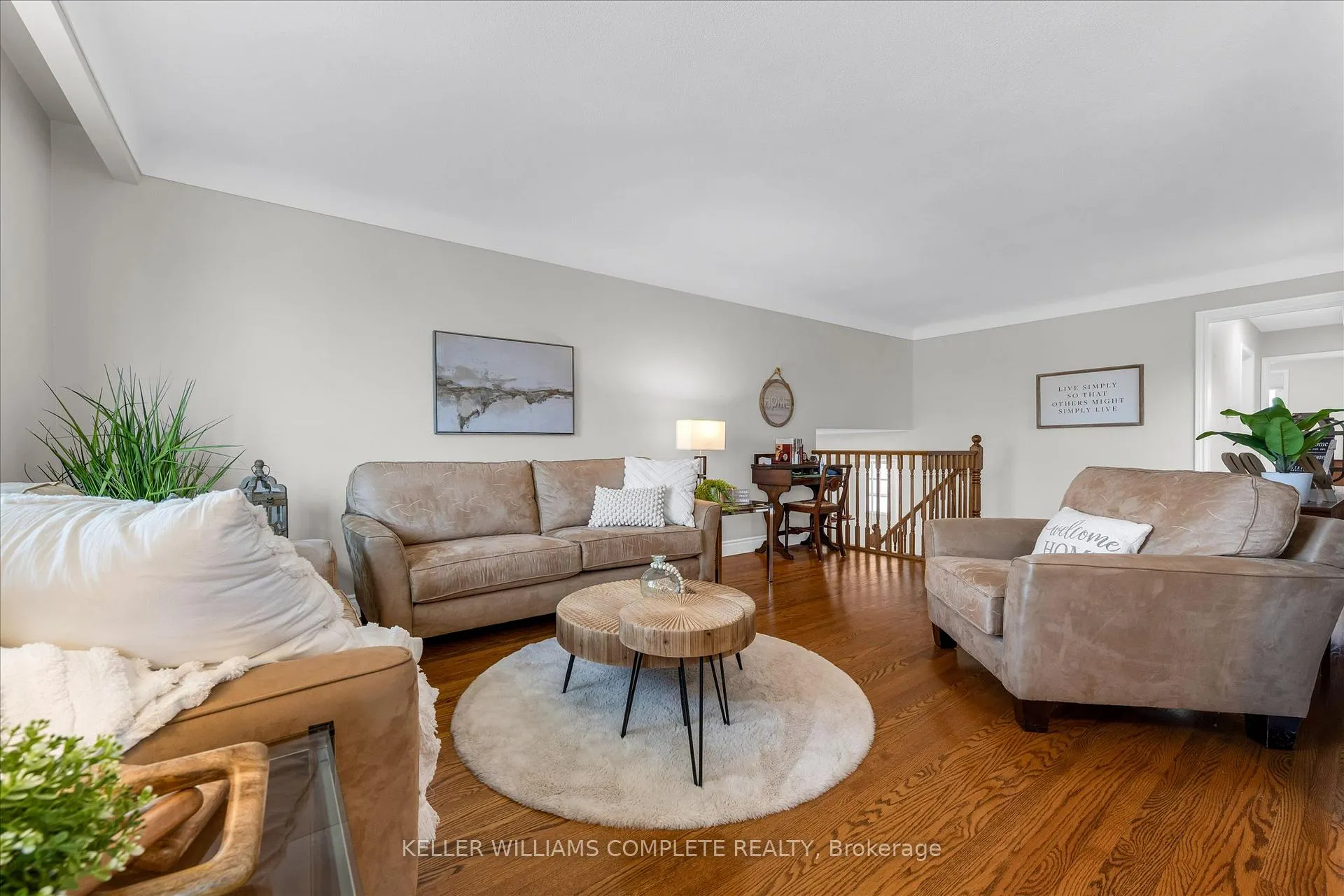 Photo 9 of 411 Bryant Crescent, Burlington, Appleby — HOMEH