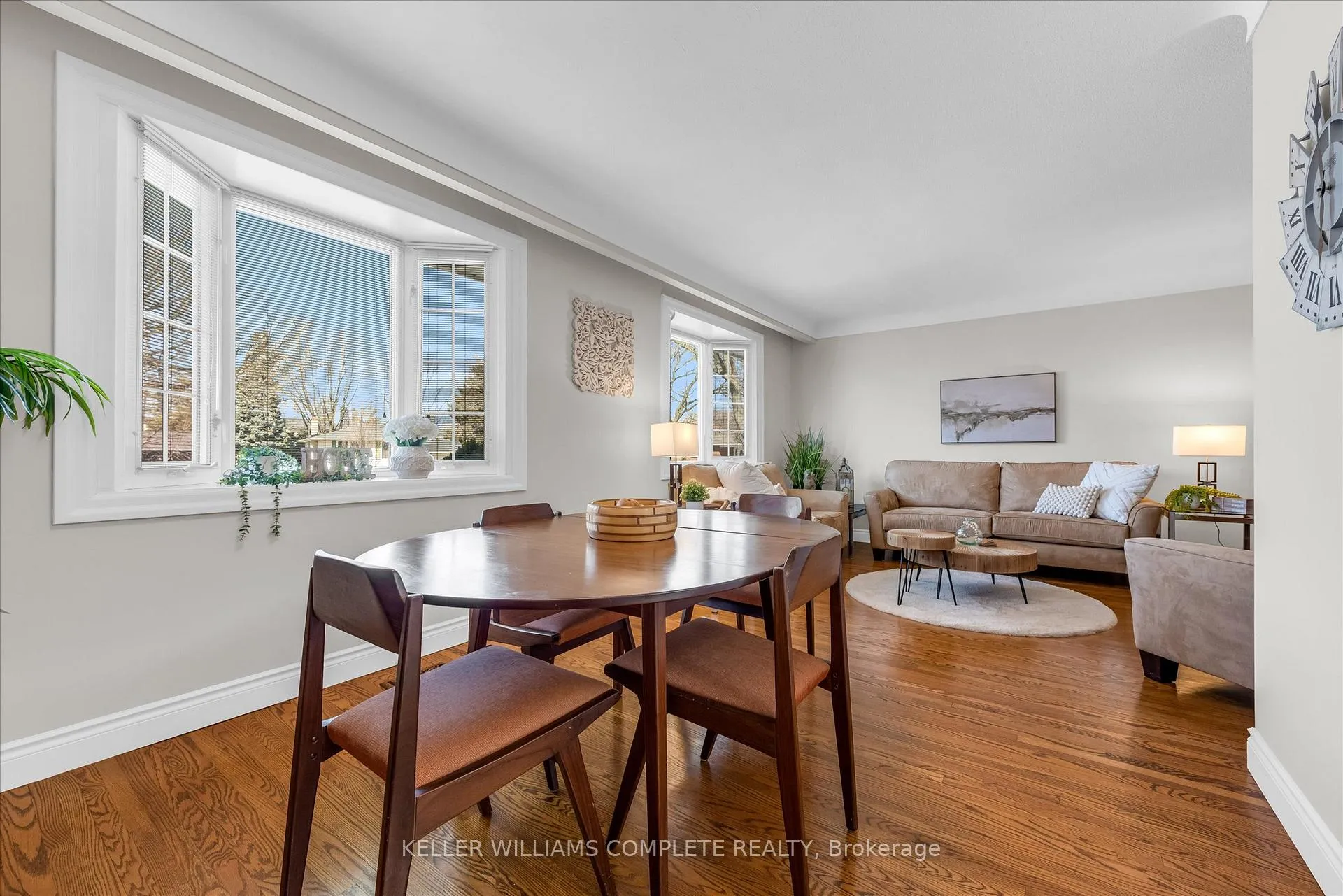 Photo 11 of 411 Bryant Crescent, Burlington, Appleby — HOMEH