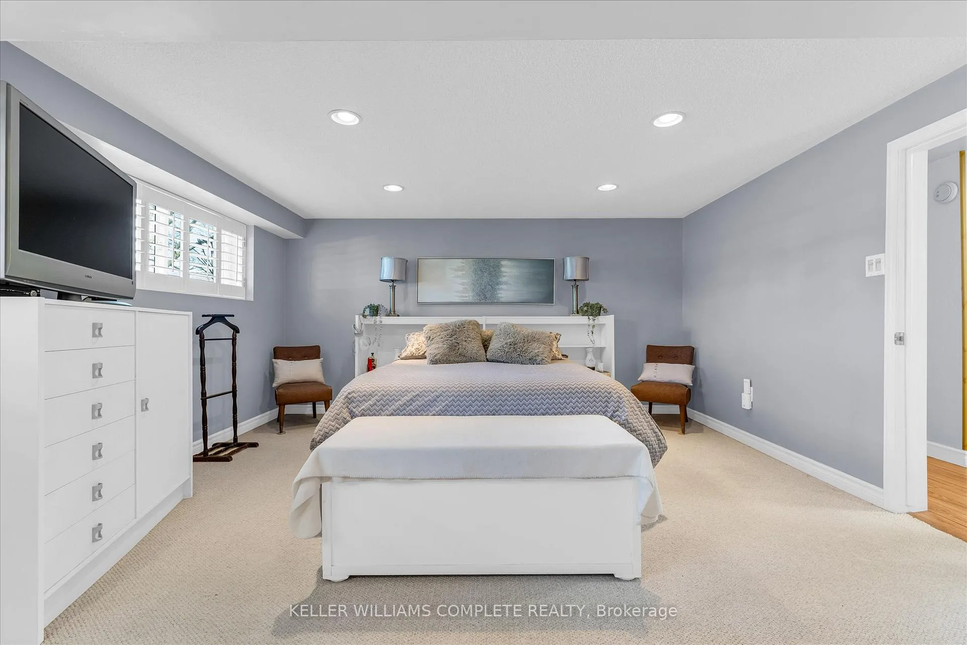 Photo 27 of 411 Bryant Crescent, Burlington, Appleby — HOMEH